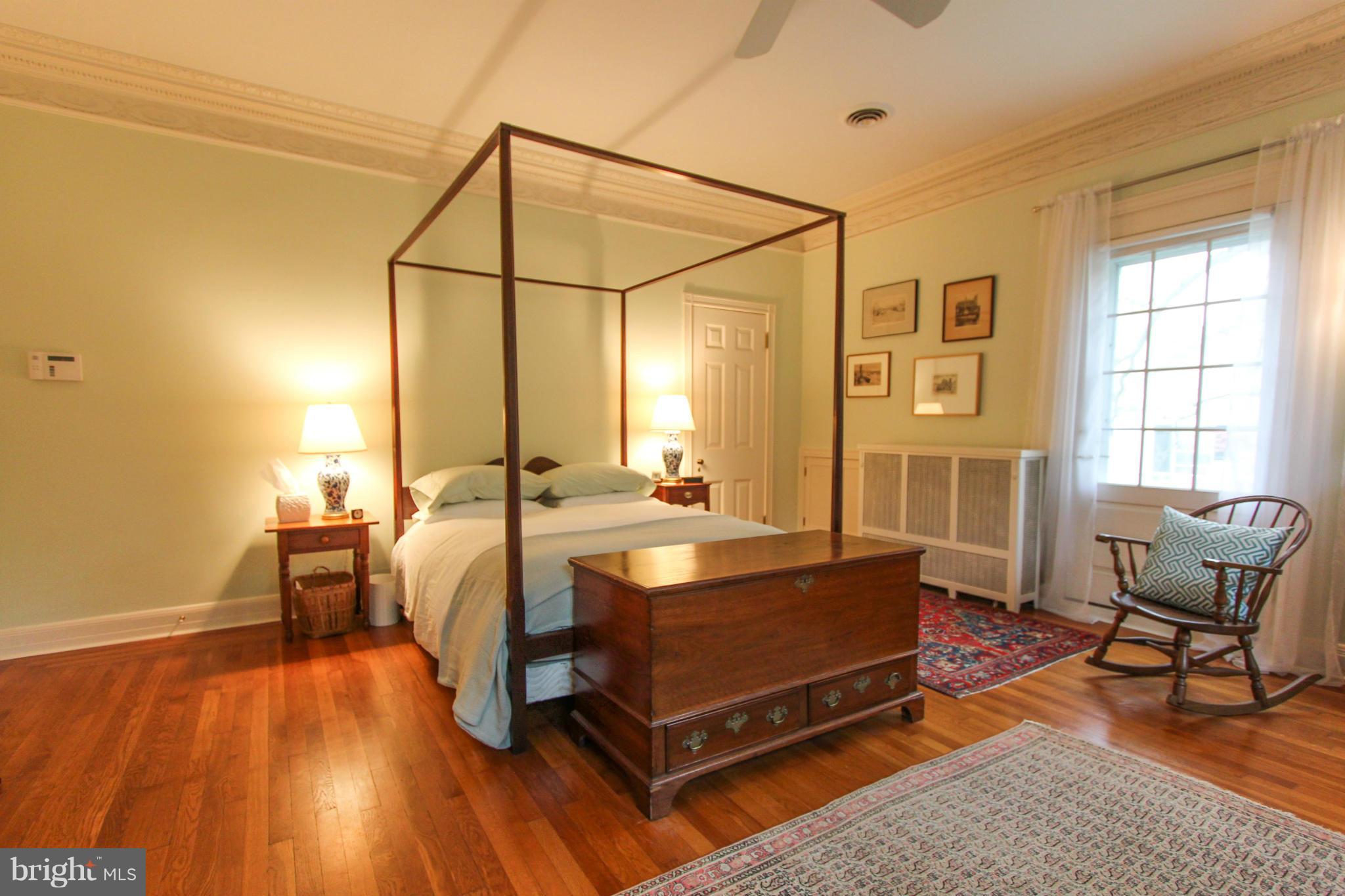 ROLAND PARK - Residential