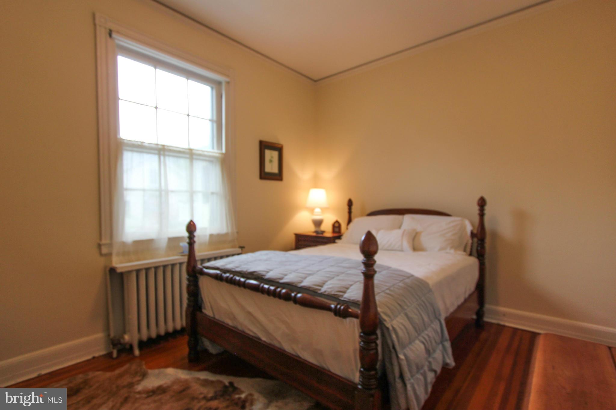 ROLAND PARK - Residential