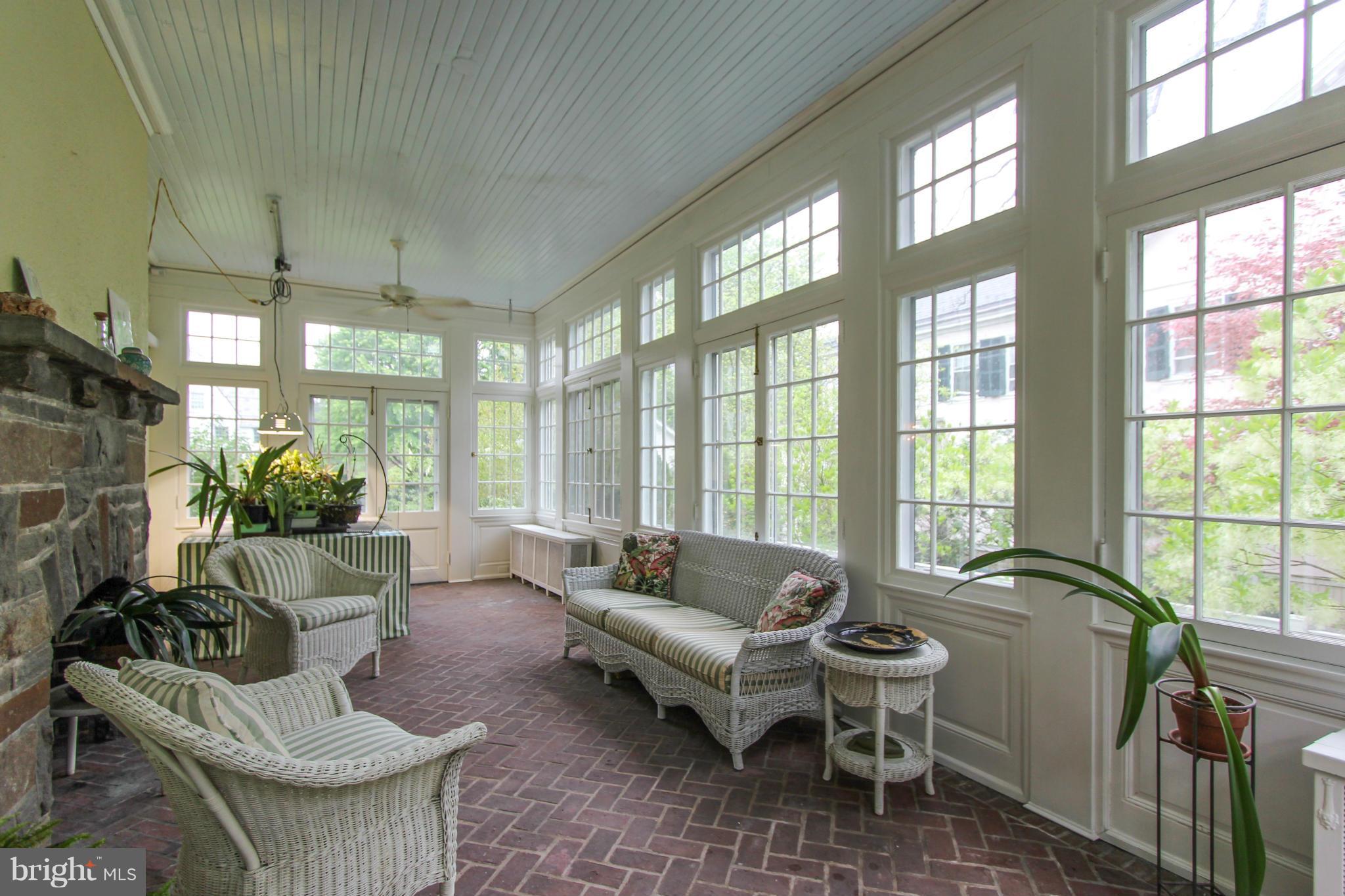 ROLAND PARK - Residential