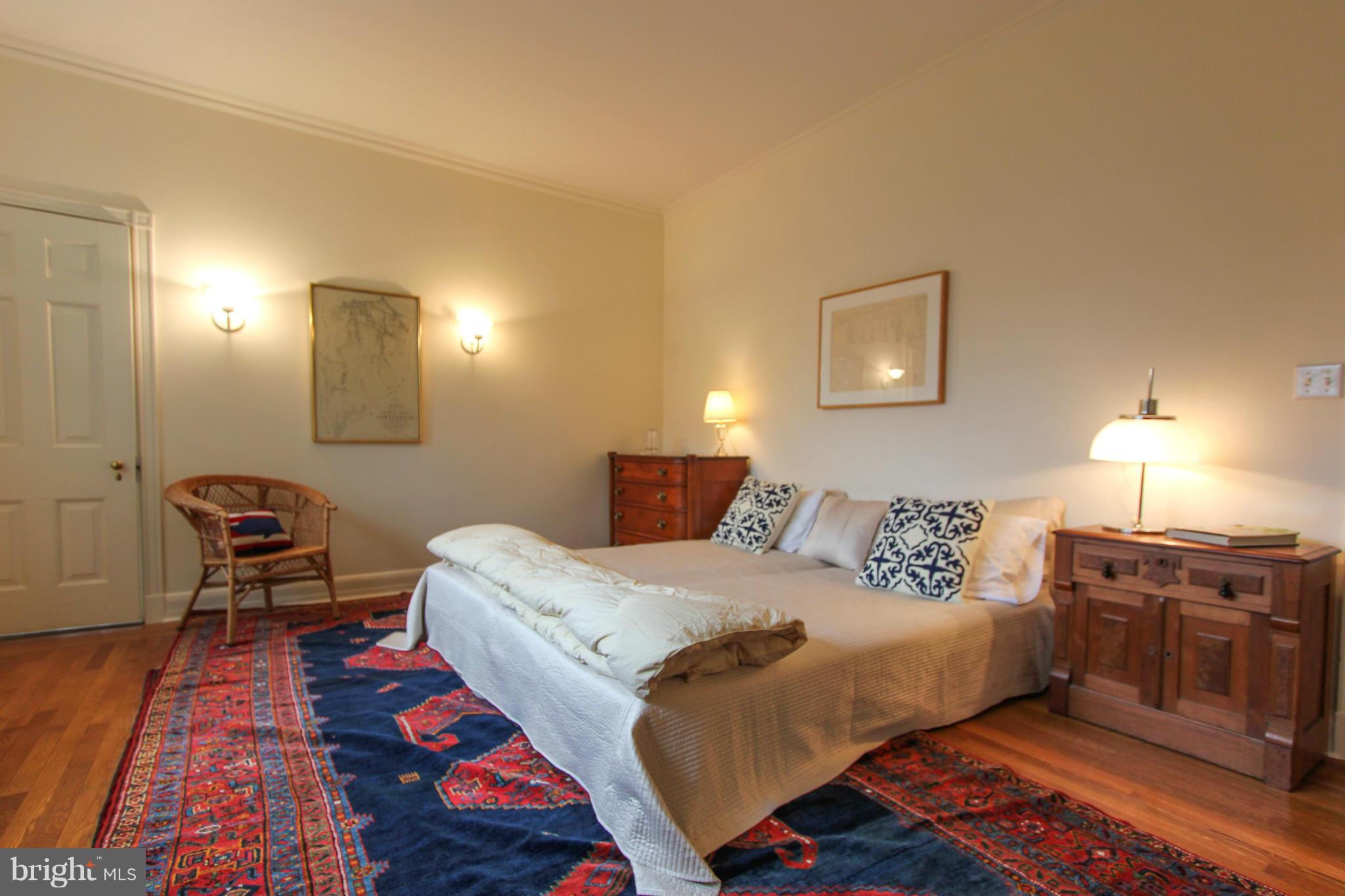 ROLAND PARK - Residential