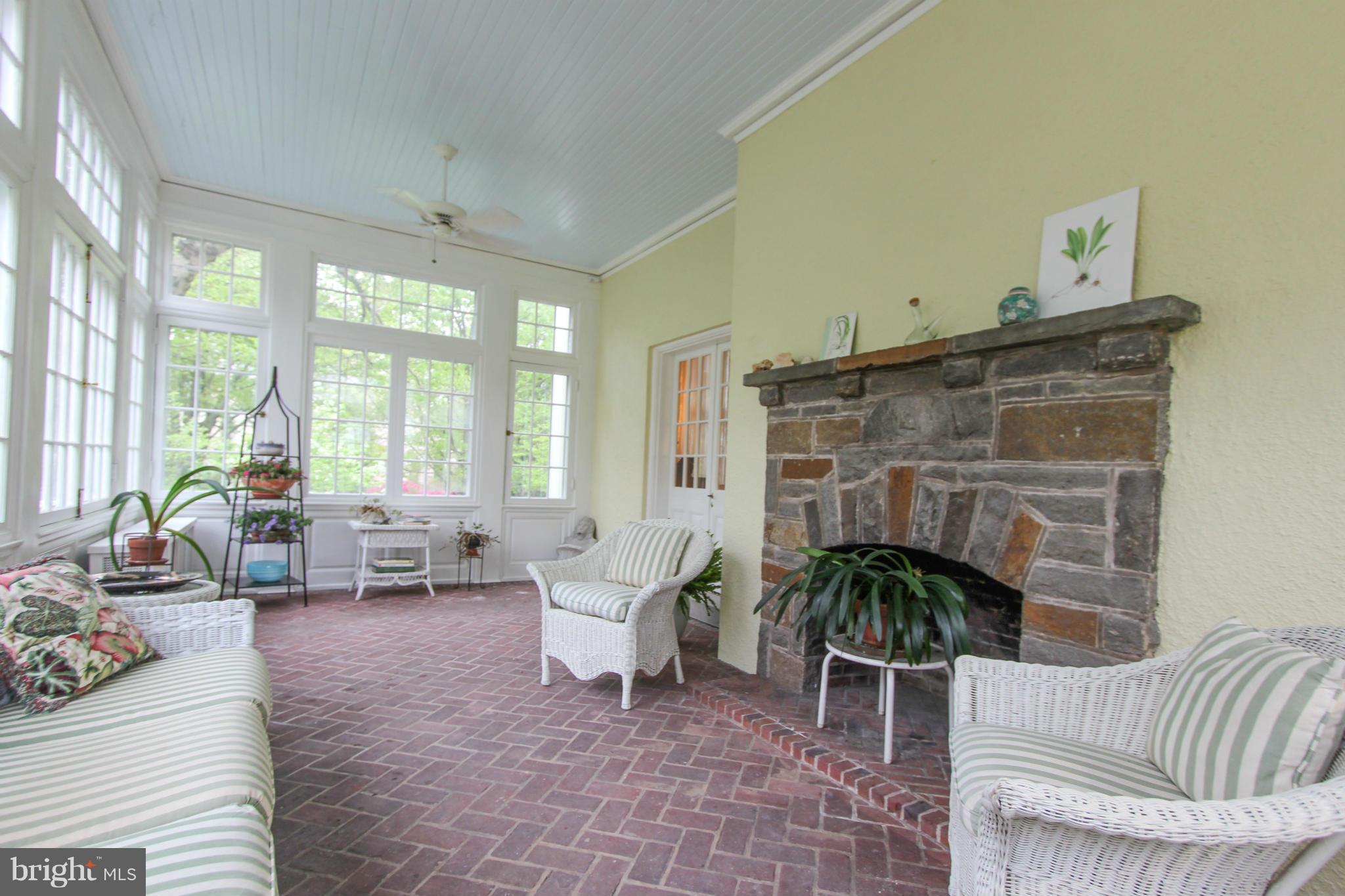 ROLAND PARK - Residential