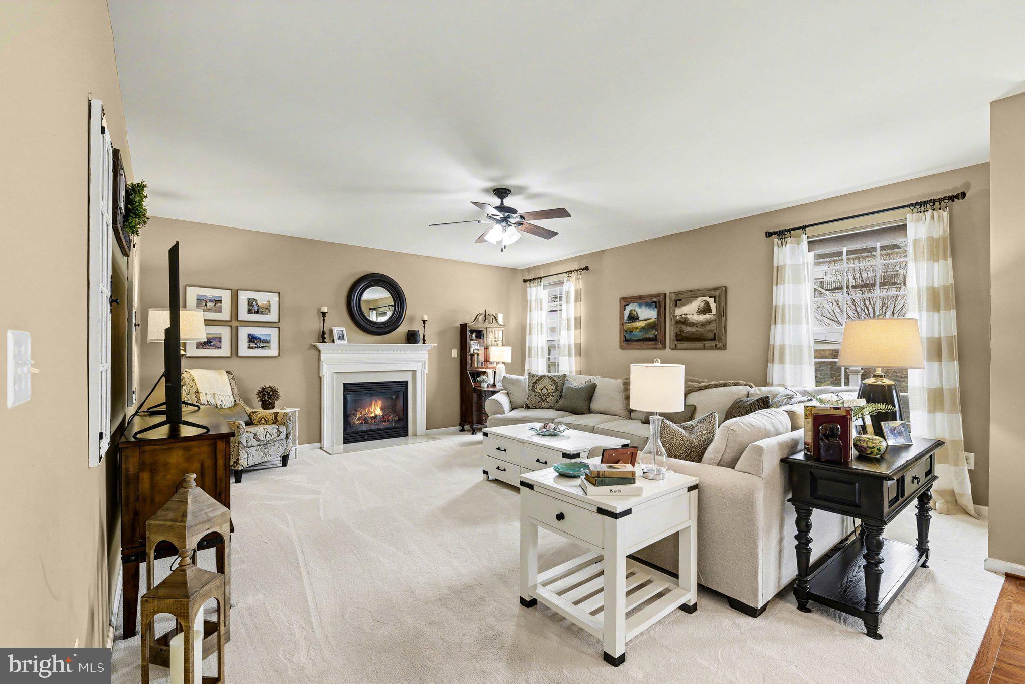 KELLY GLEN - Residential