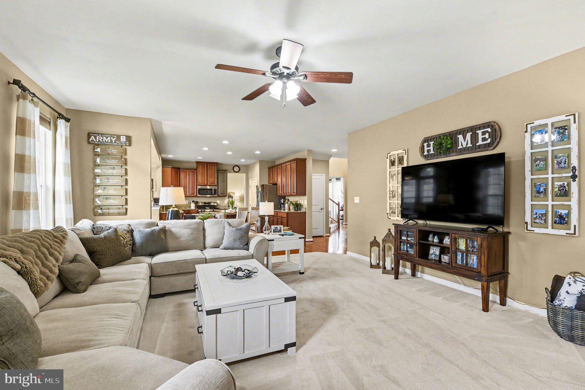KELLY GLEN - Residential