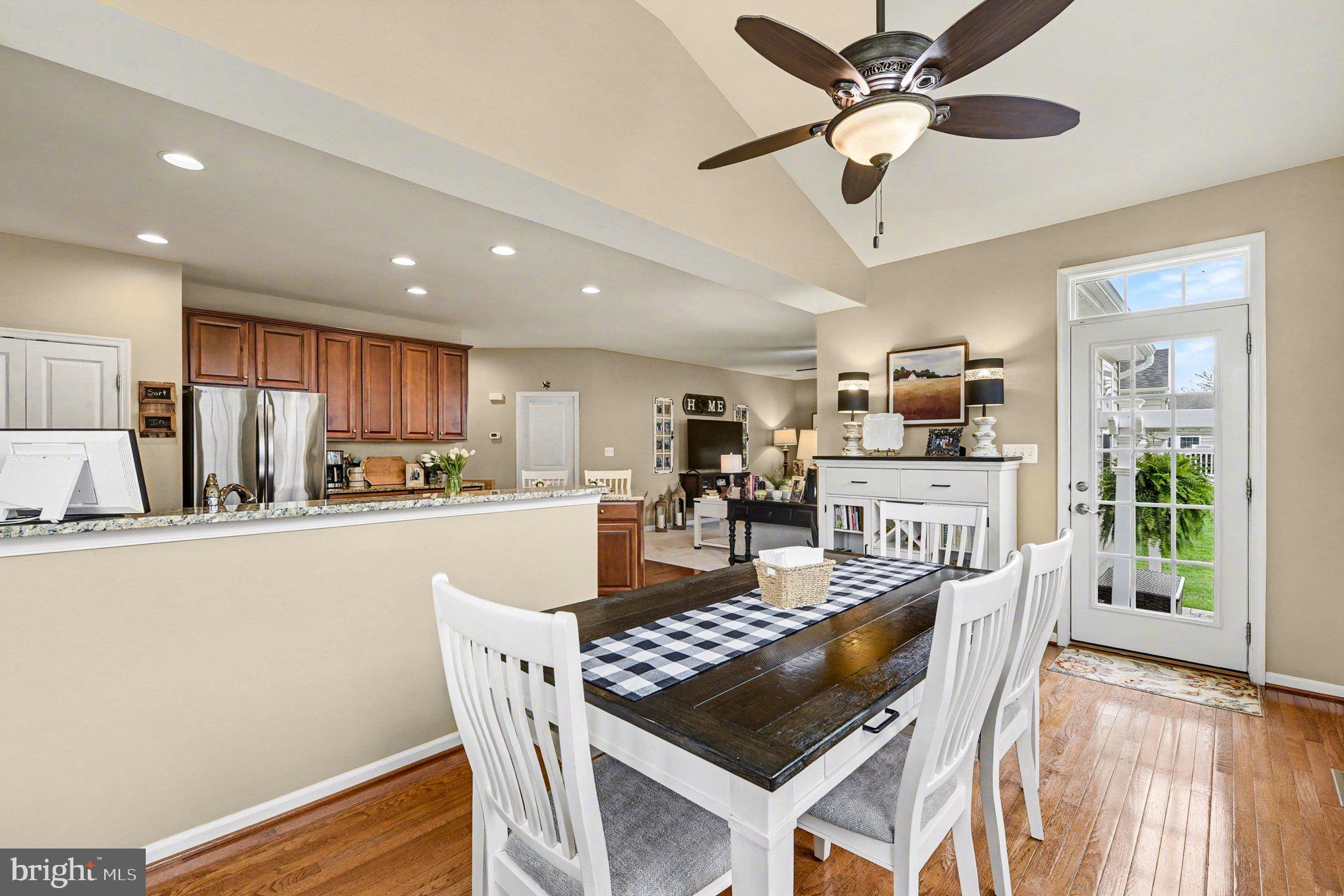 KELLY GLEN - Residential