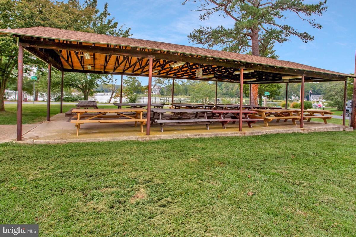 CAPE ANNE - Residential