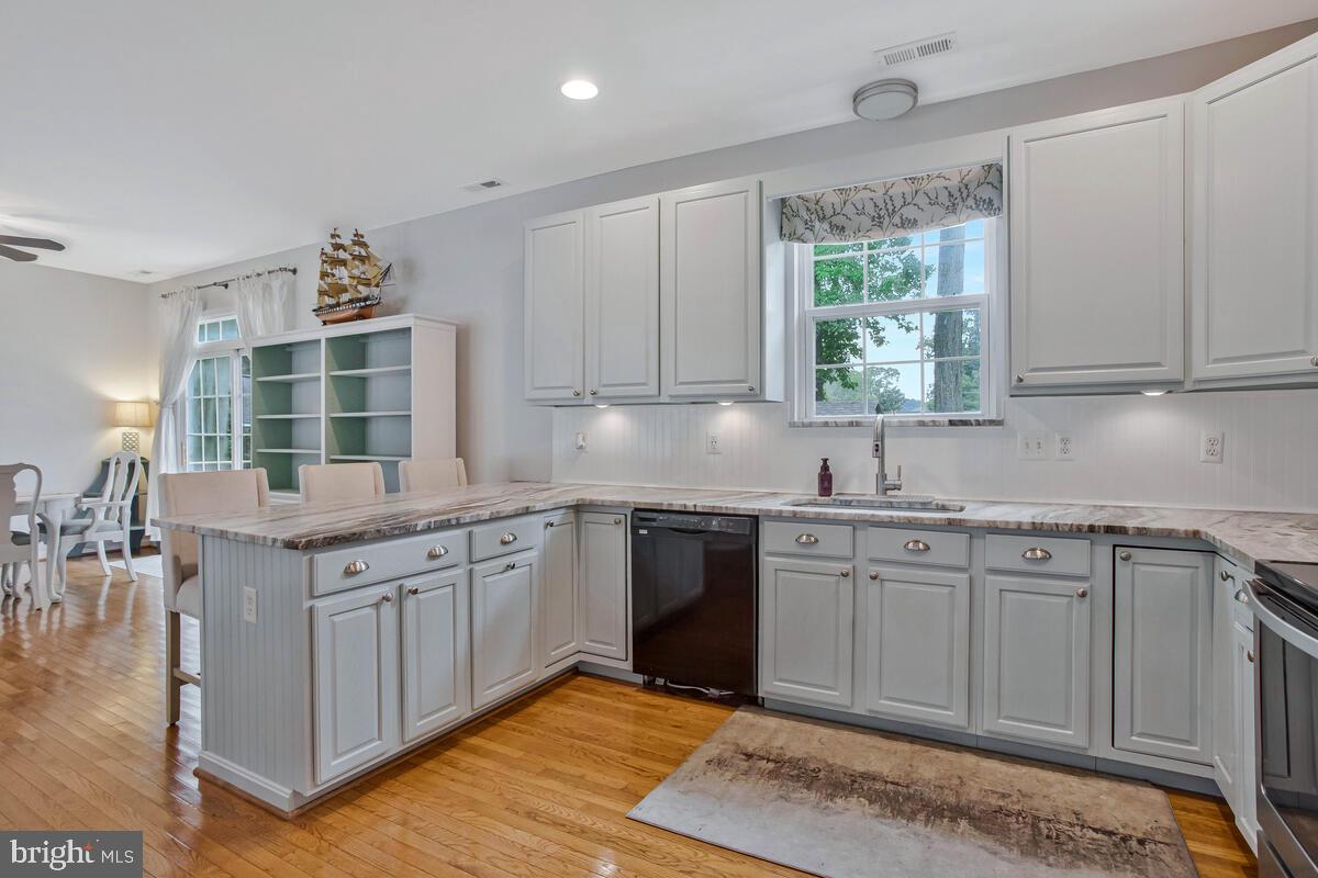 CAPE ANNE - Residential