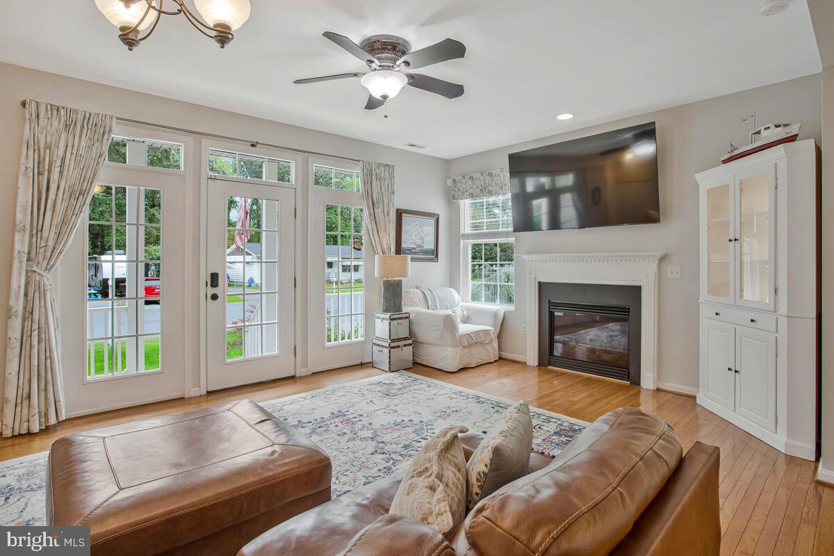 CAPE ANNE - Residential