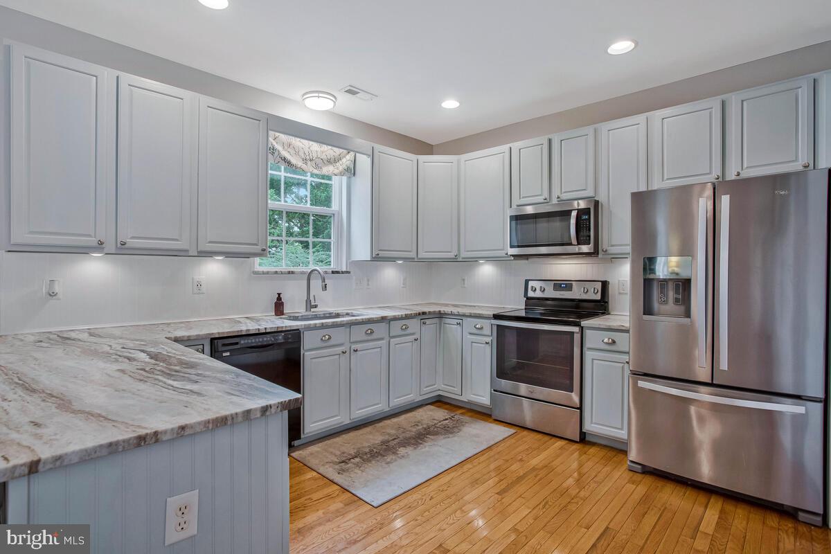 CAPE ANNE - Residential