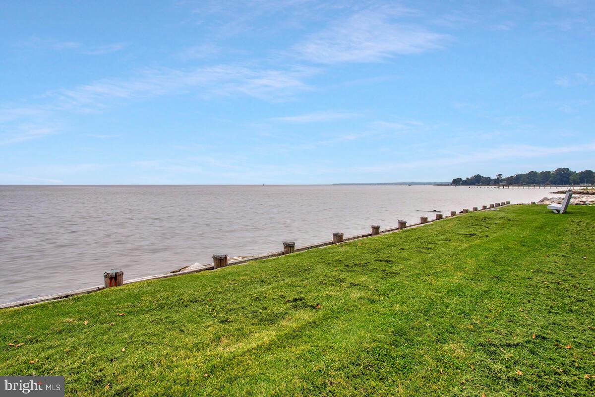 CAPE ANNE - Residential