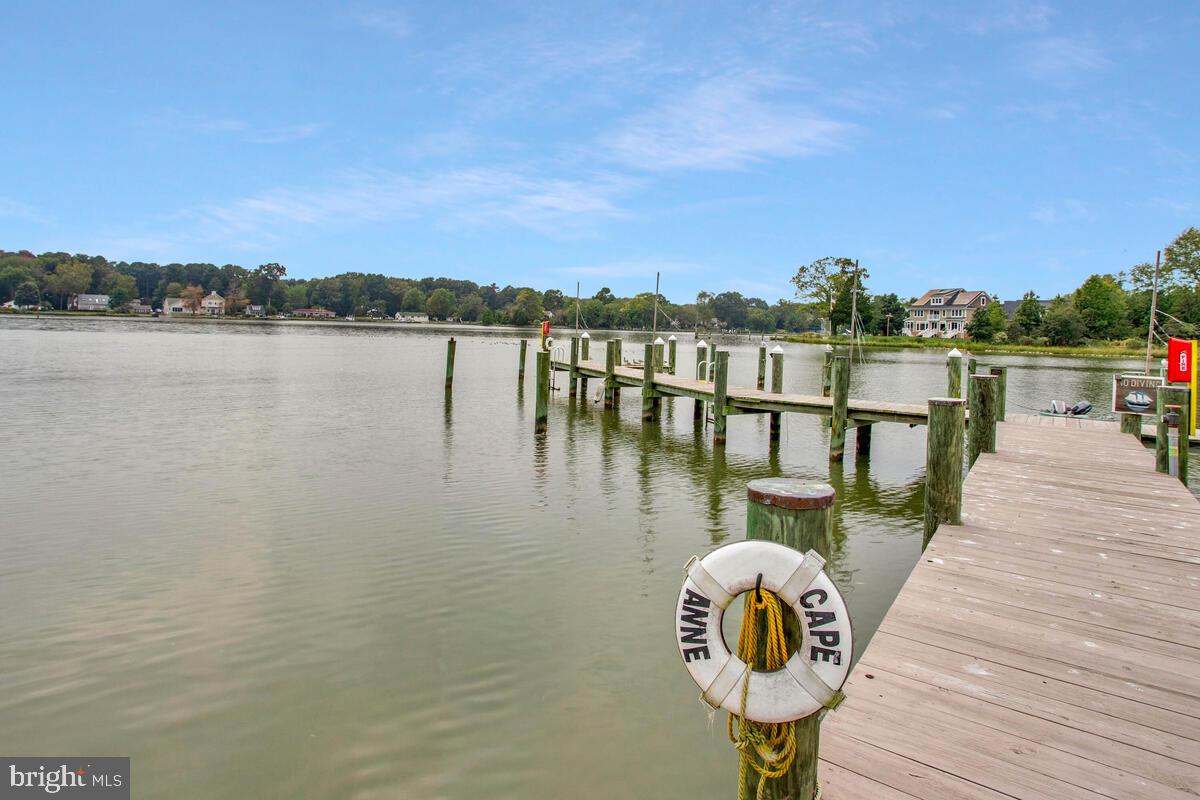 CAPE ANNE - Residential