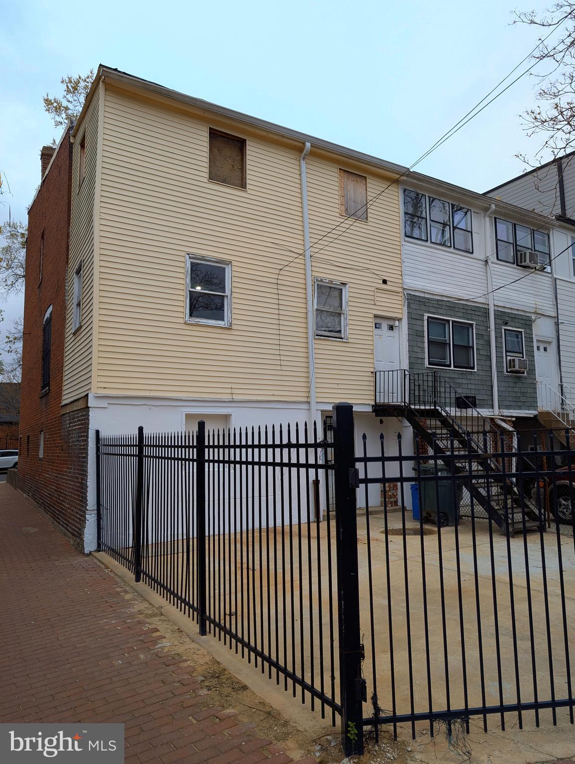 709 PRINCETON PLACE NW