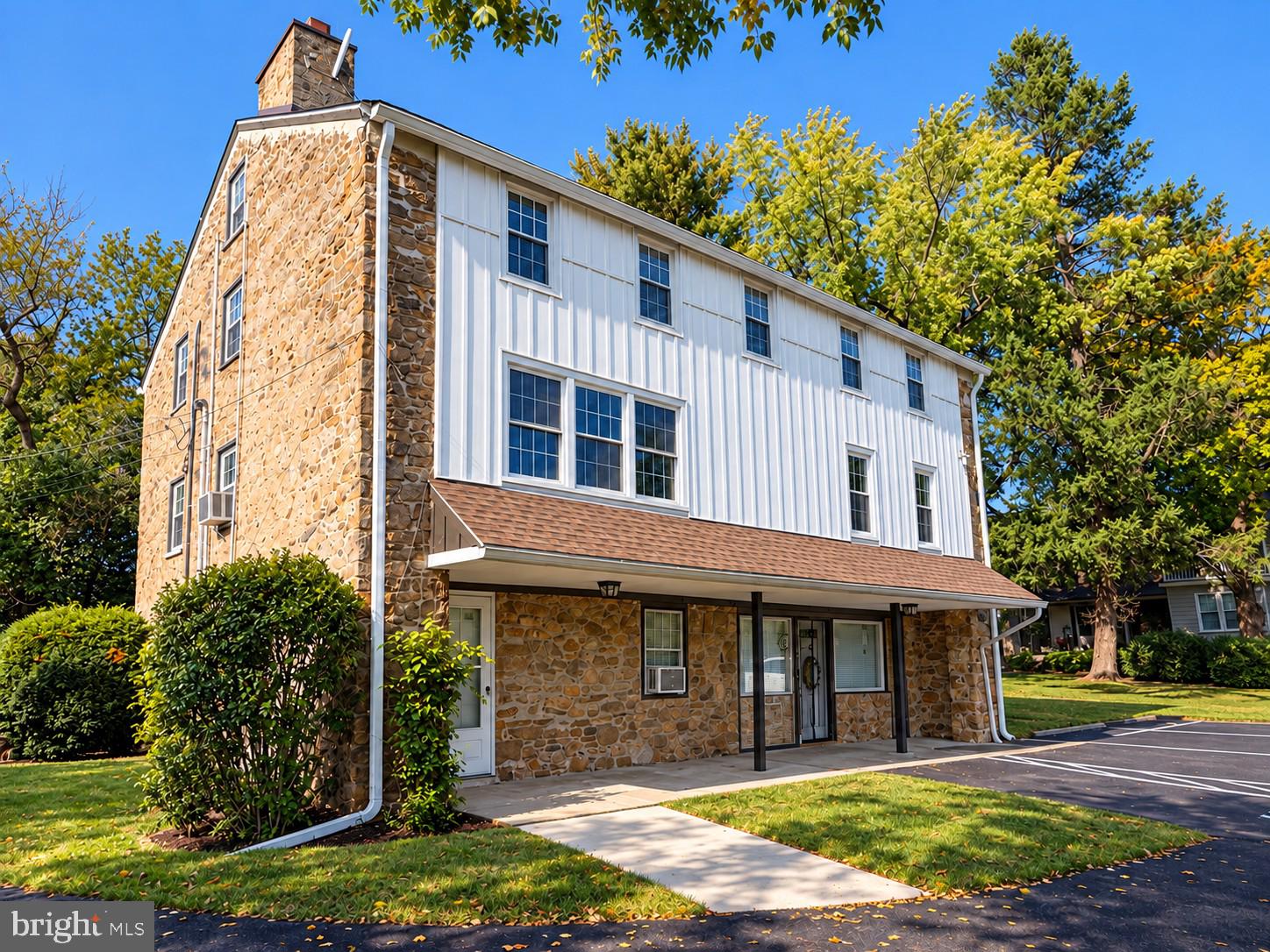 550 N TROOPER ROAD 2