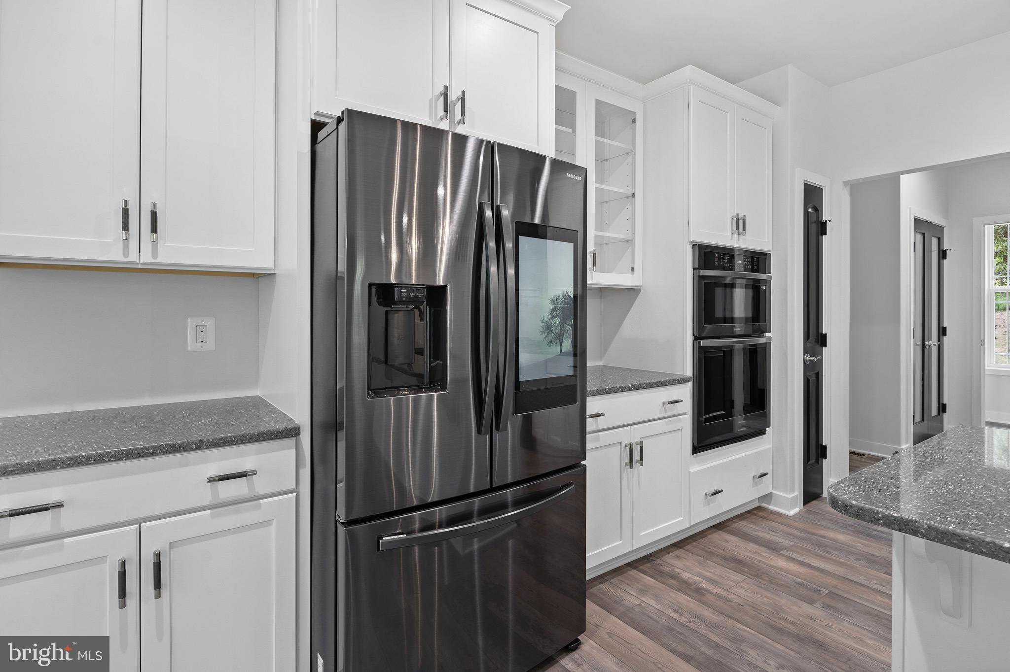 SWAN POINT - Residential