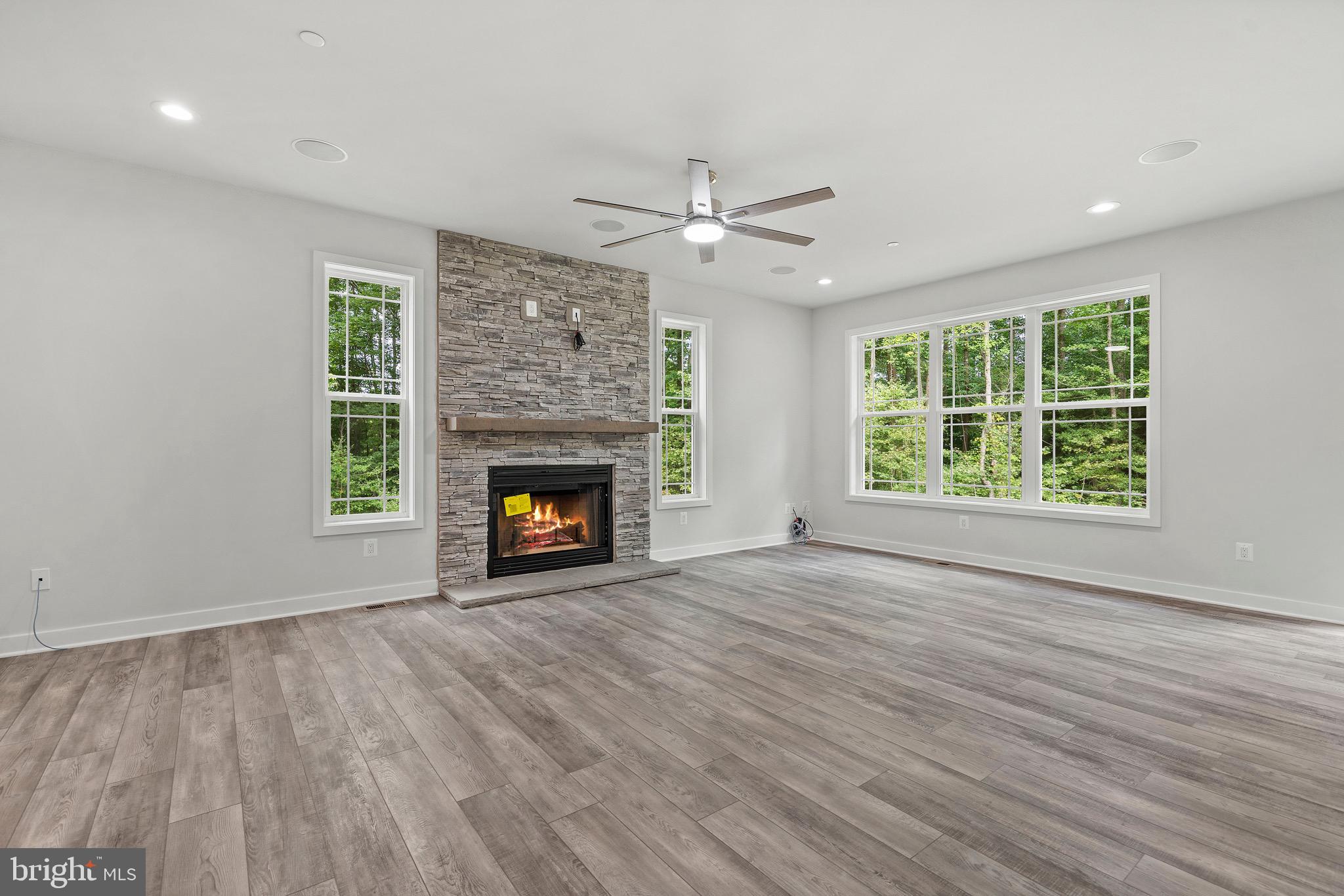 SWAN POINT - Residential