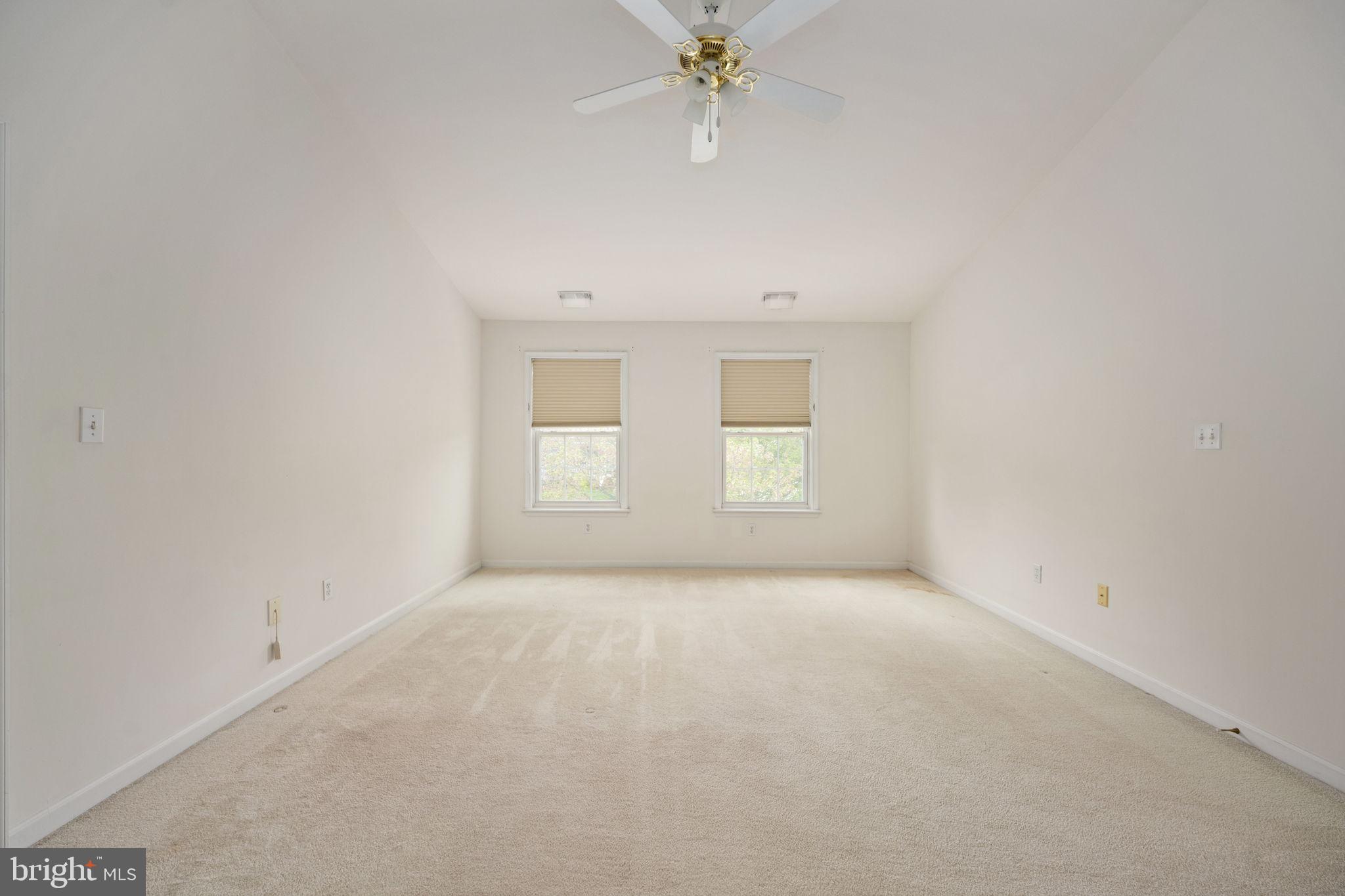 MENLOUGH - Residential