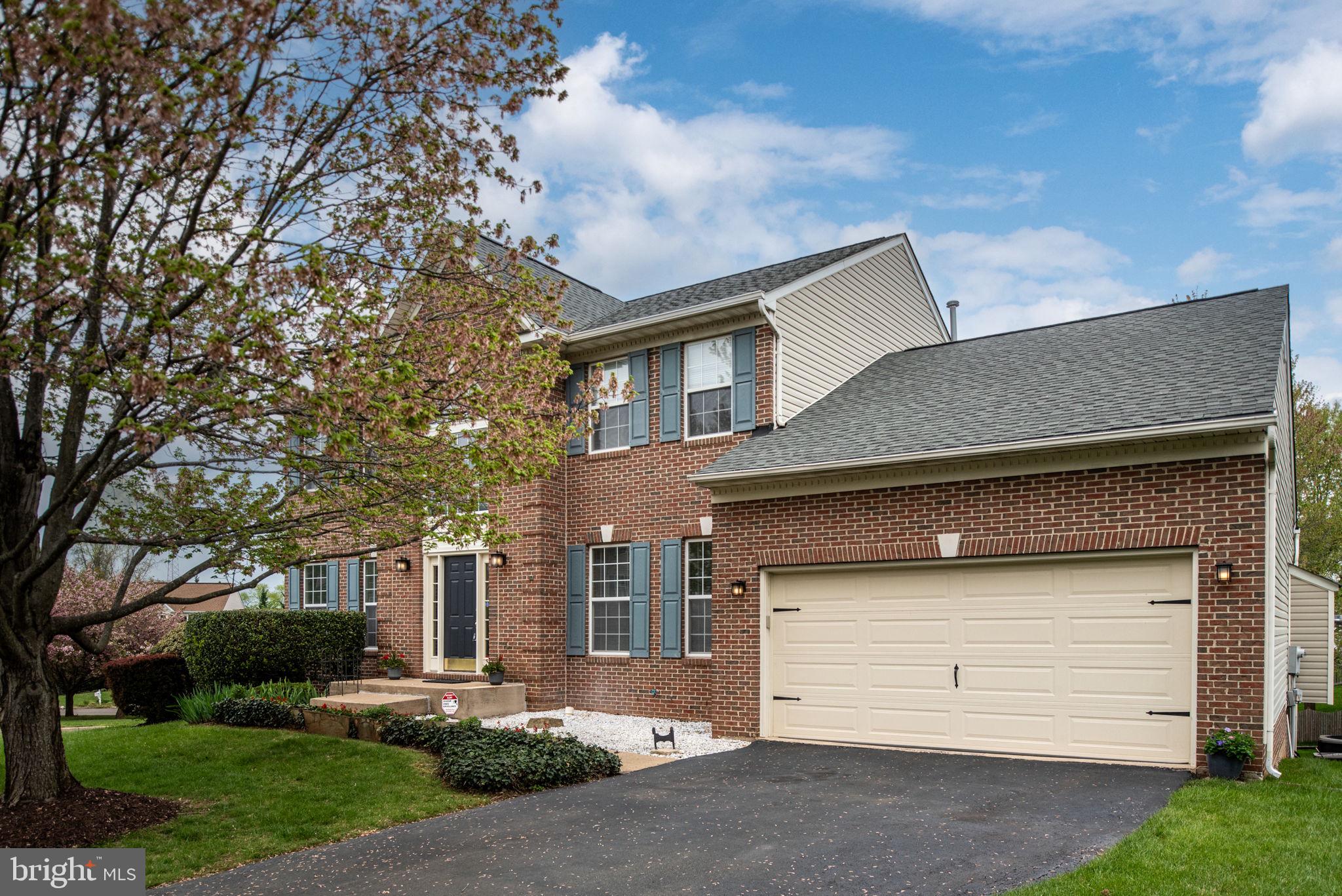 MENLOUGH - Residential