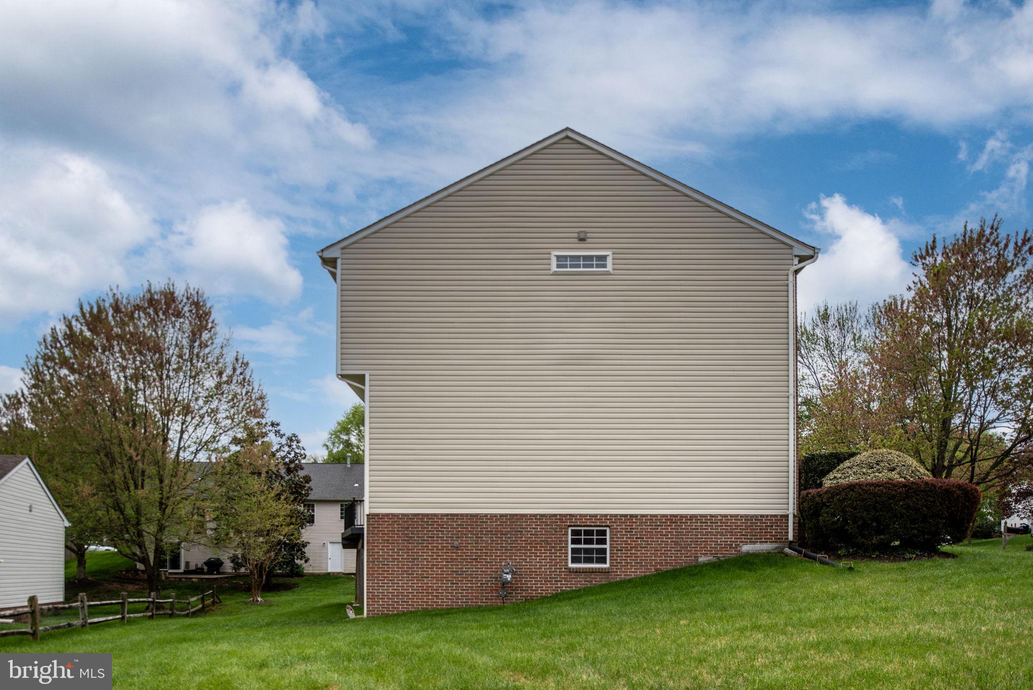 MENLOUGH - Residential