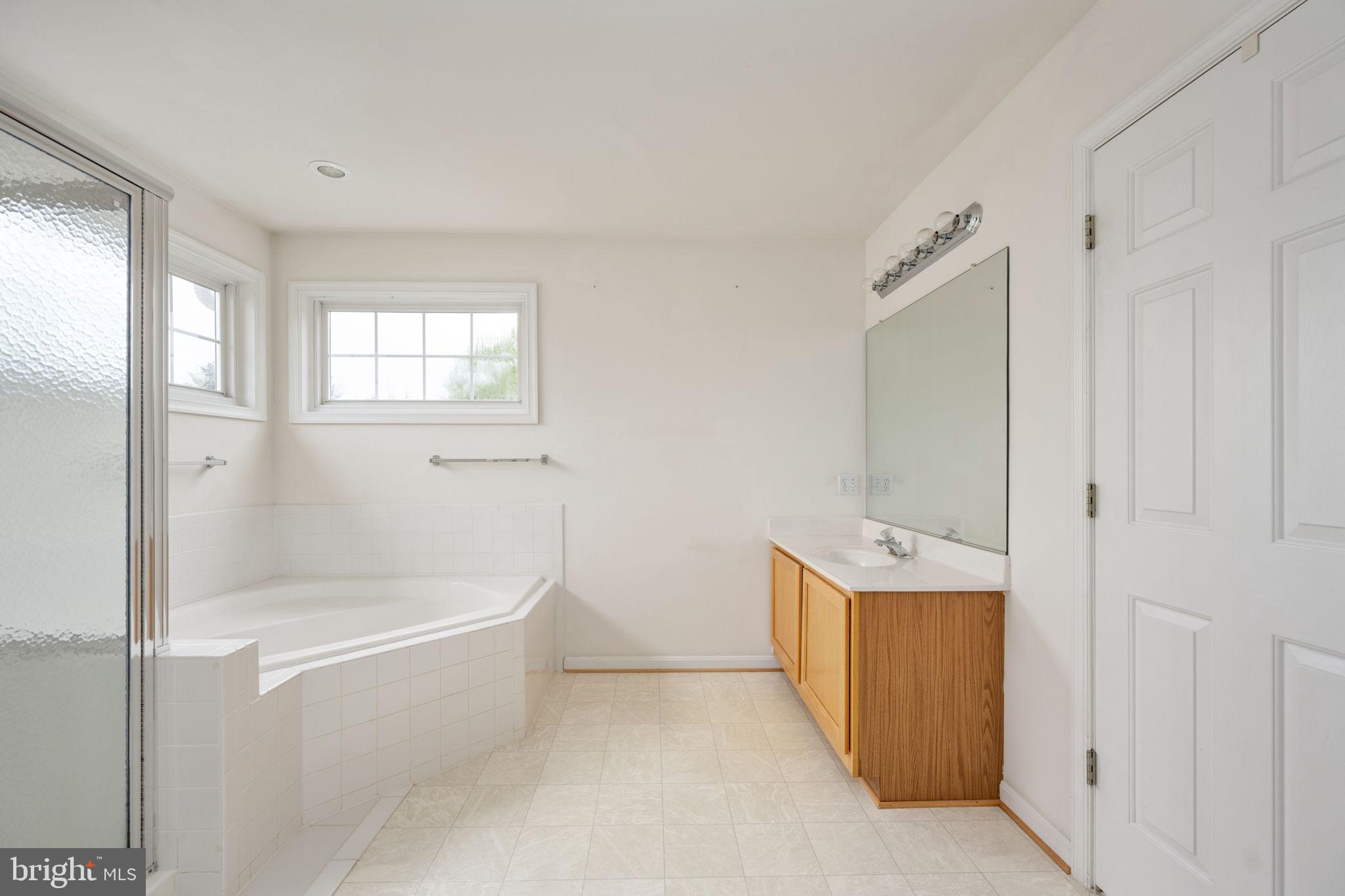 MENLOUGH - Residential