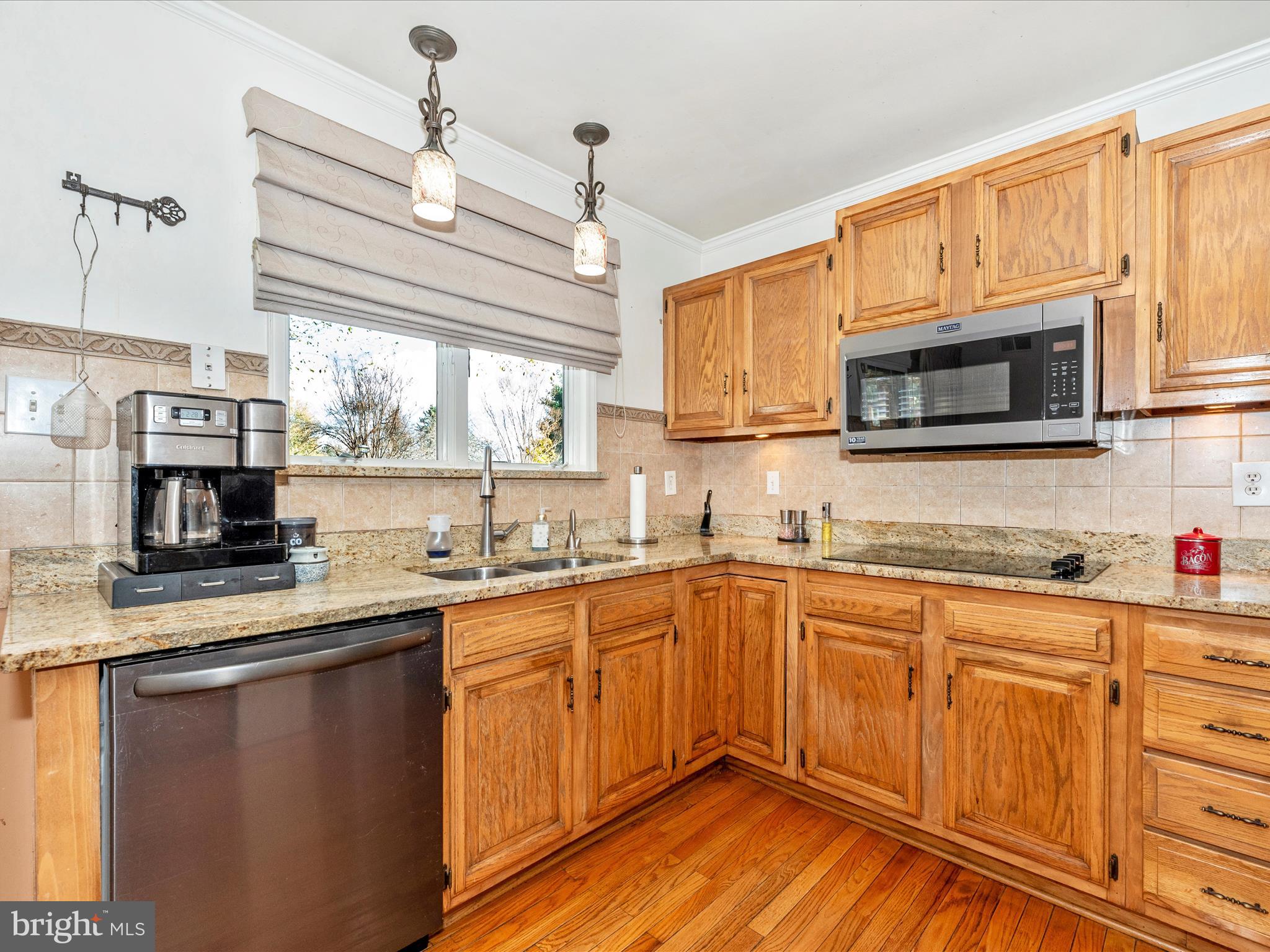 PLEASANT ESTATES - Residential