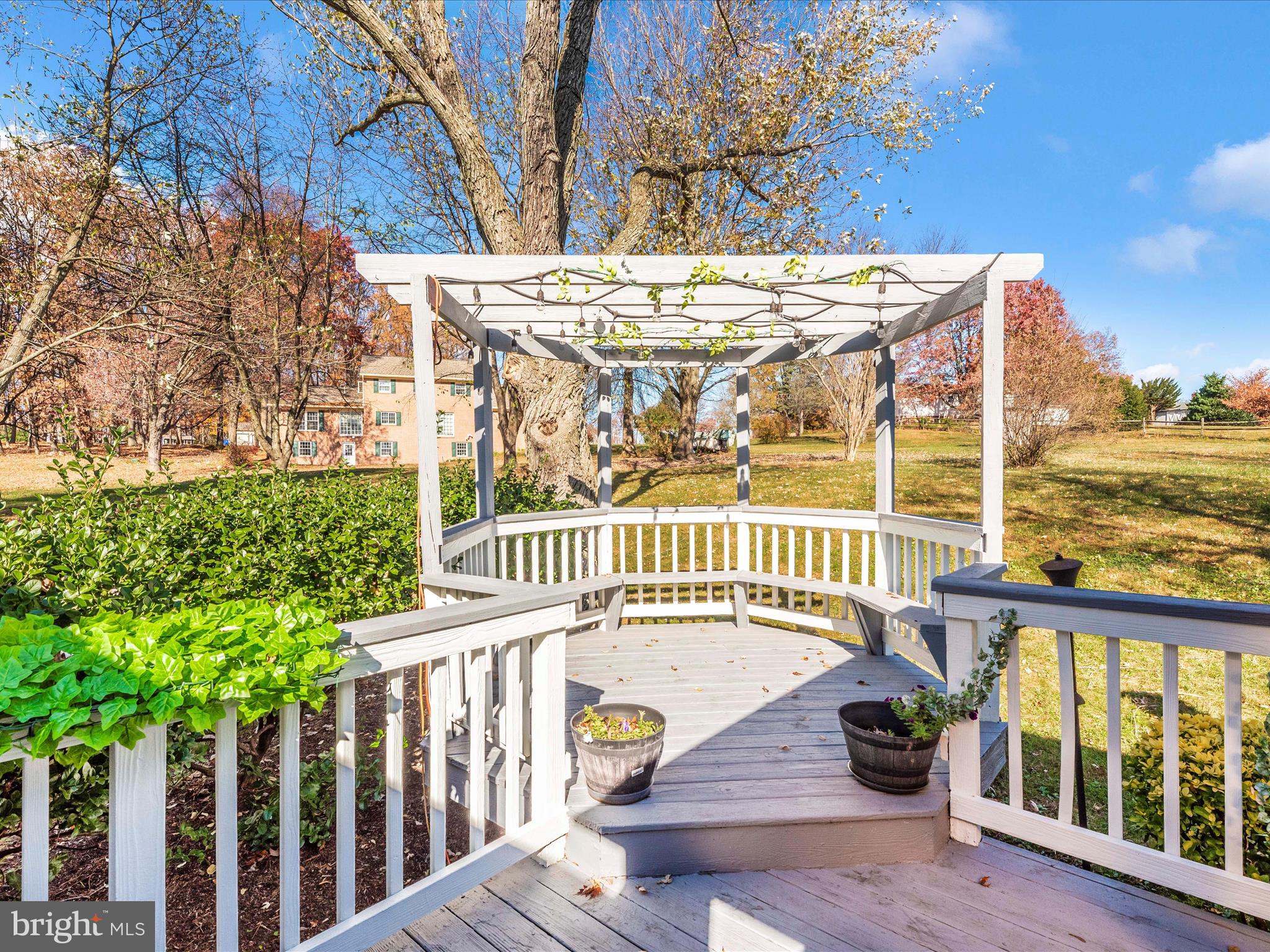 PLEASANT ESTATES - Residential