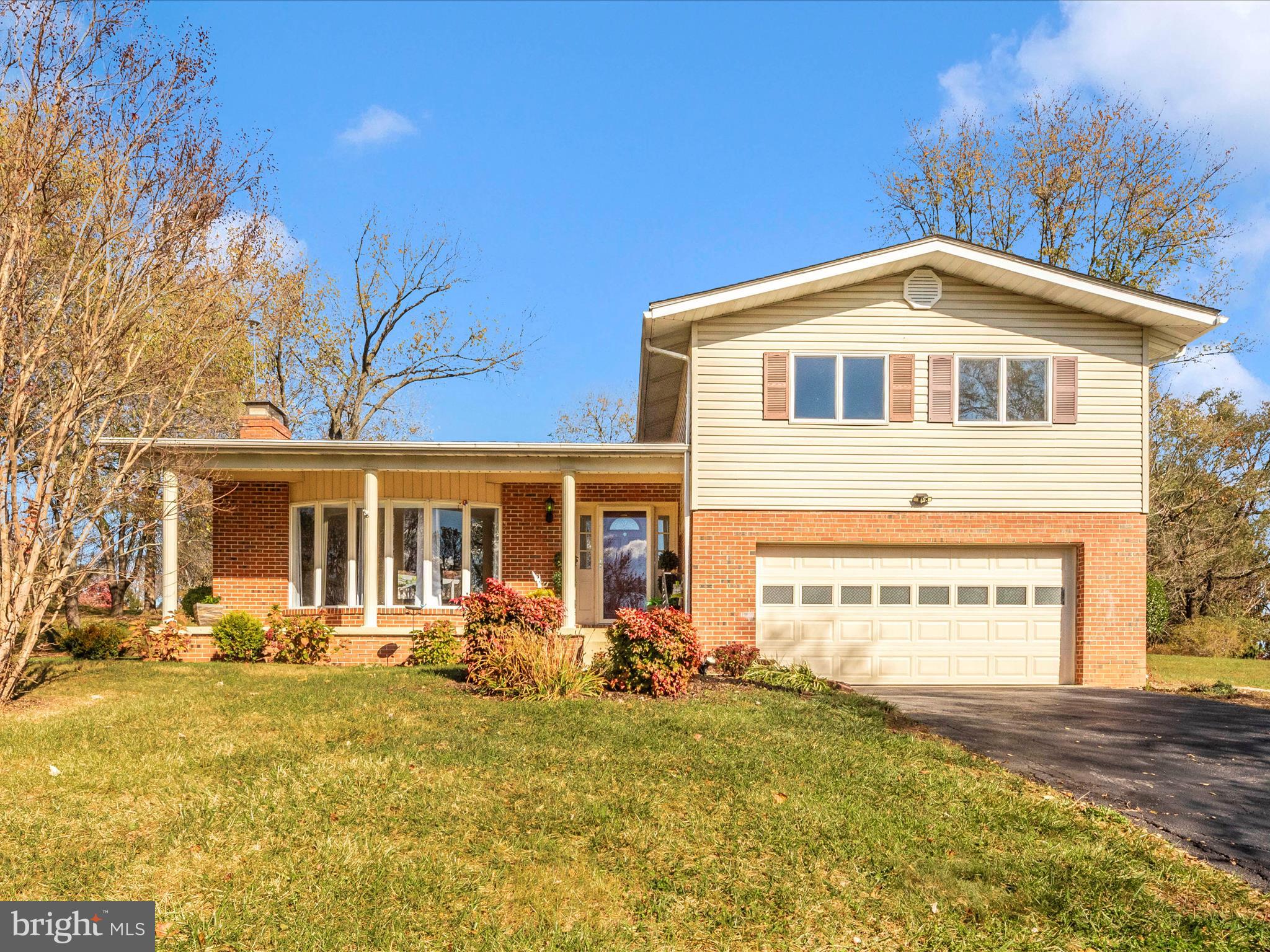 PLEASANT ESTATES - Residential