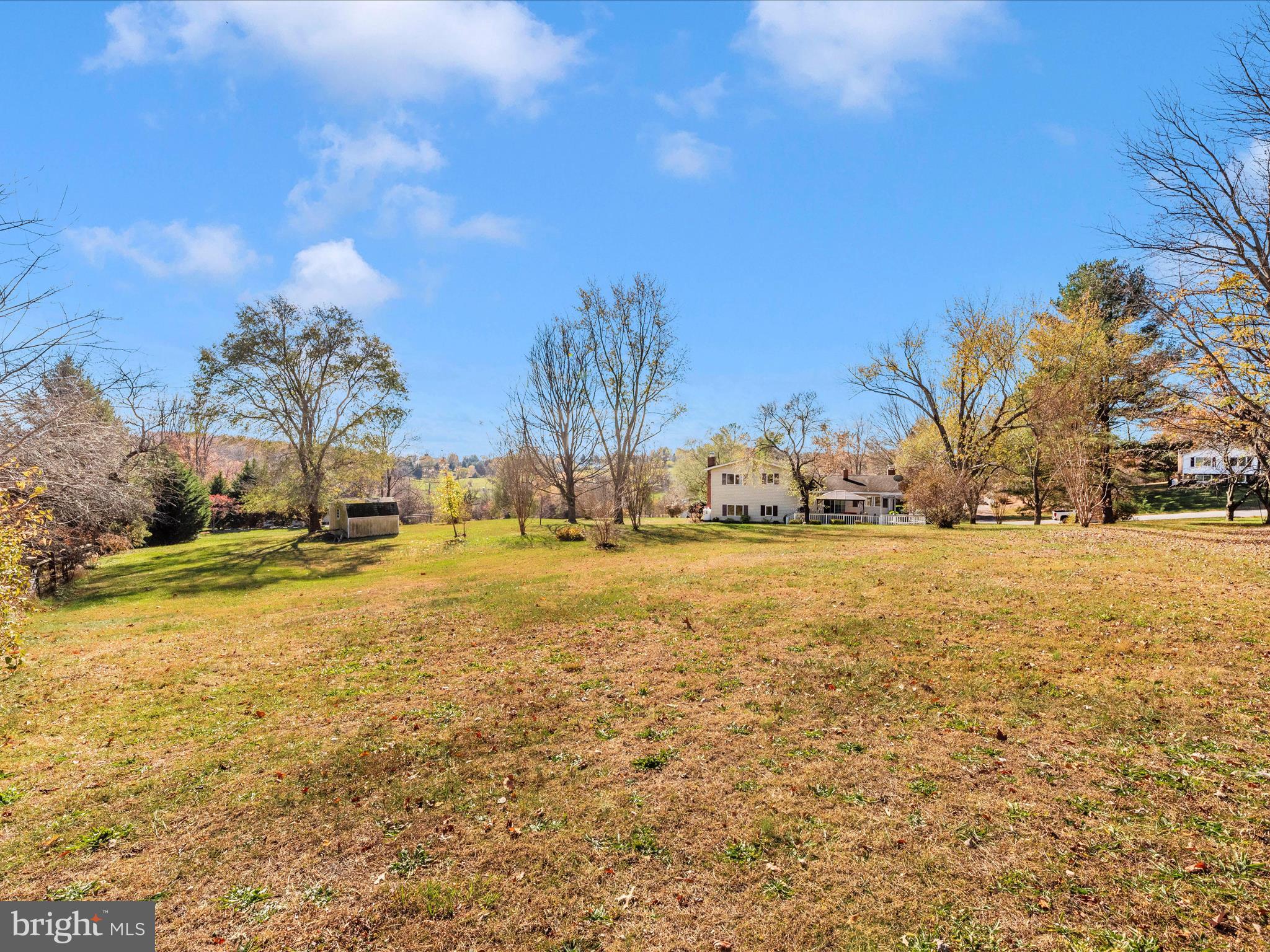 PLEASANT ESTATES - Residential