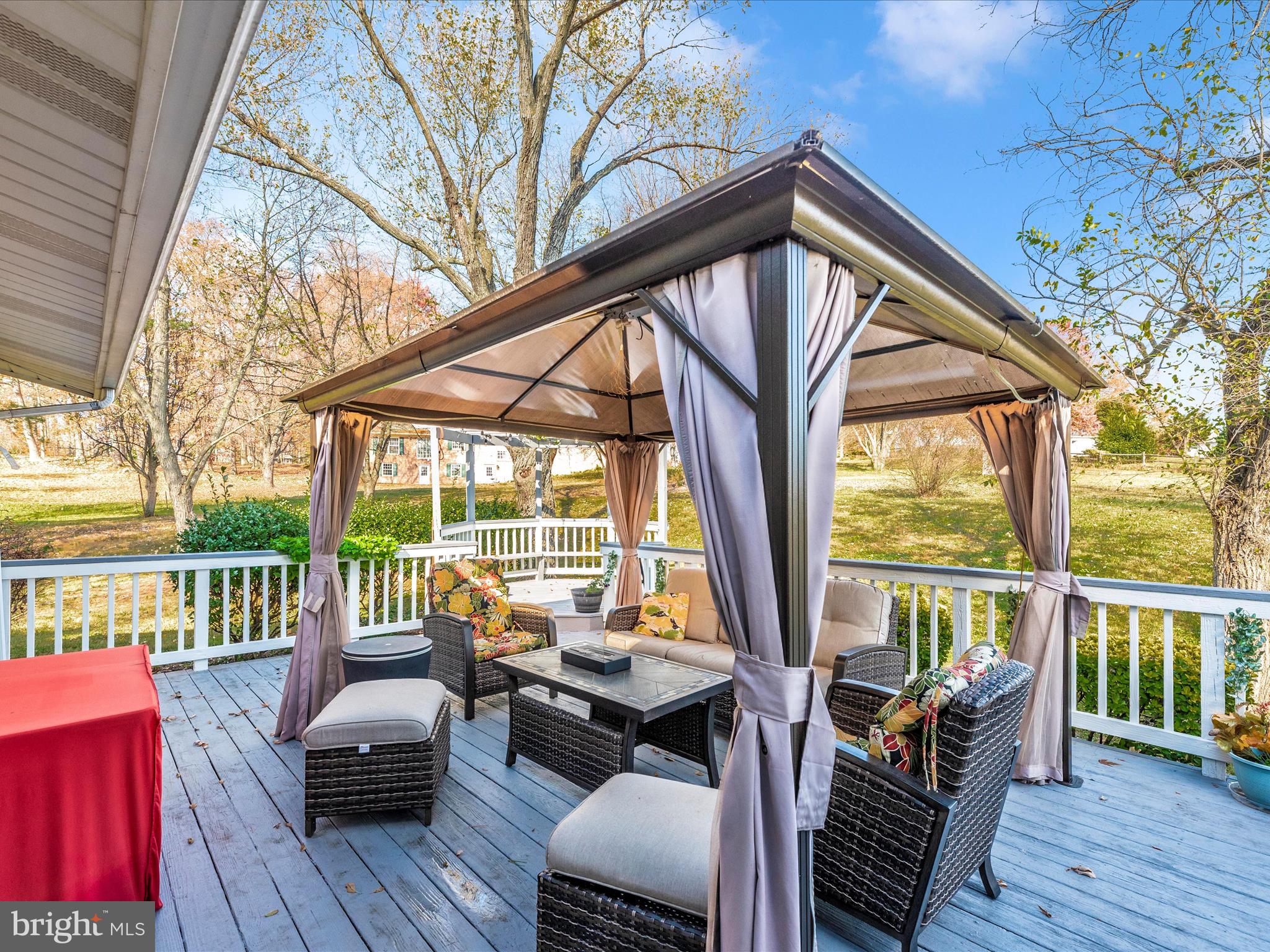 PLEASANT ESTATES - Residential