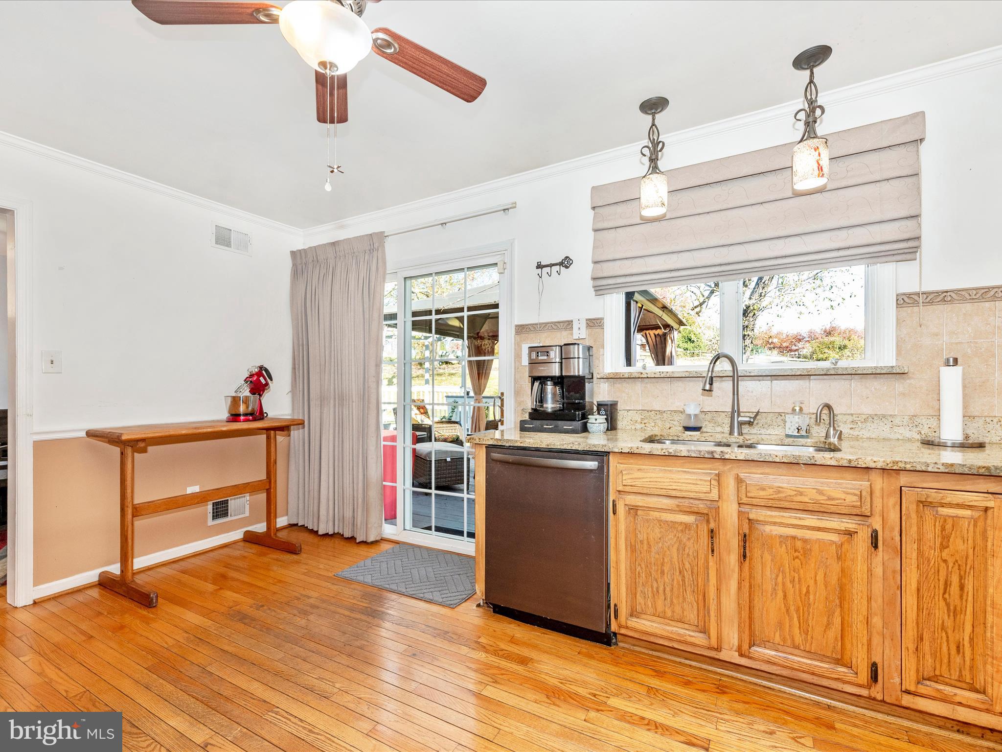 PLEASANT ESTATES - Residential