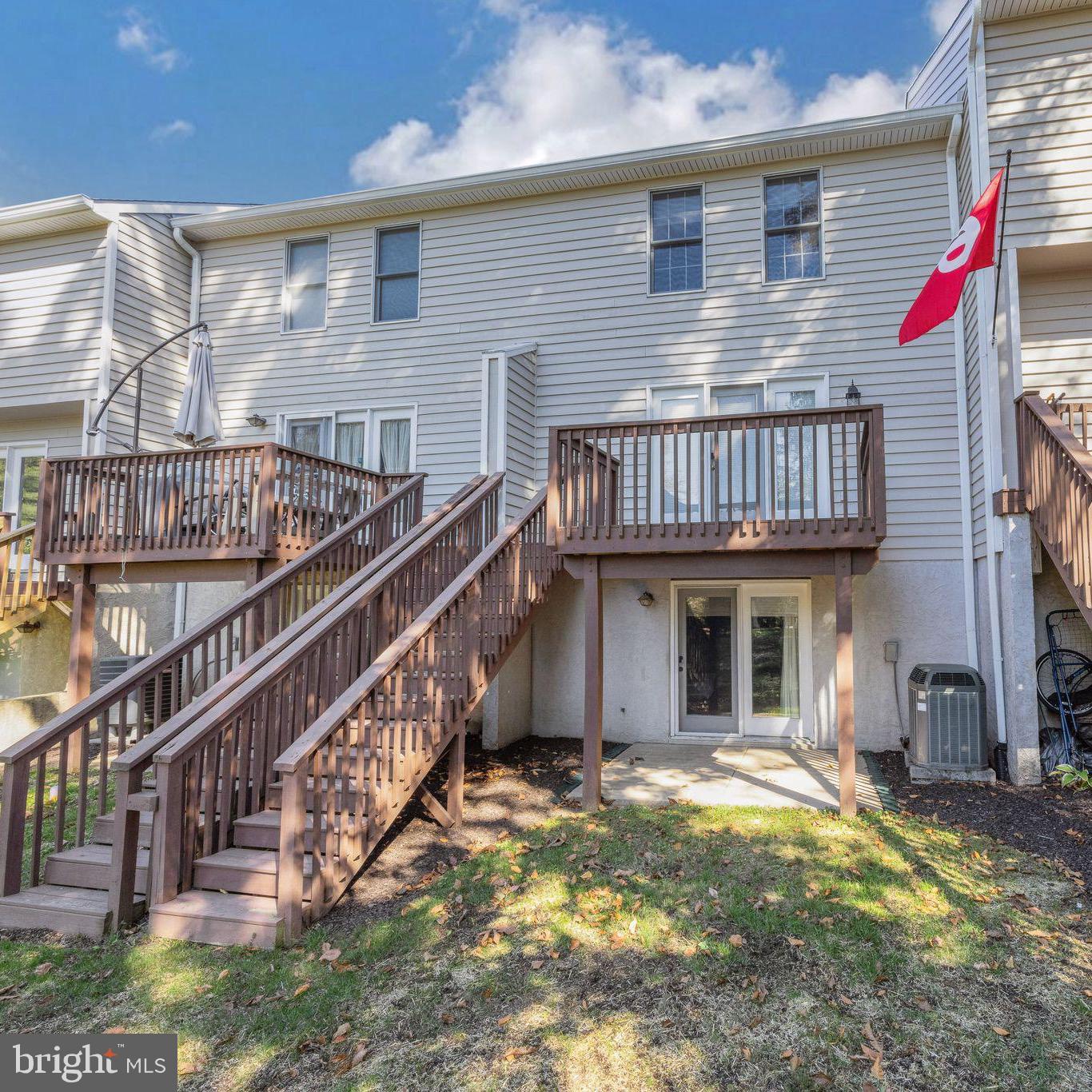 SPRINGHILL FARM - Residential