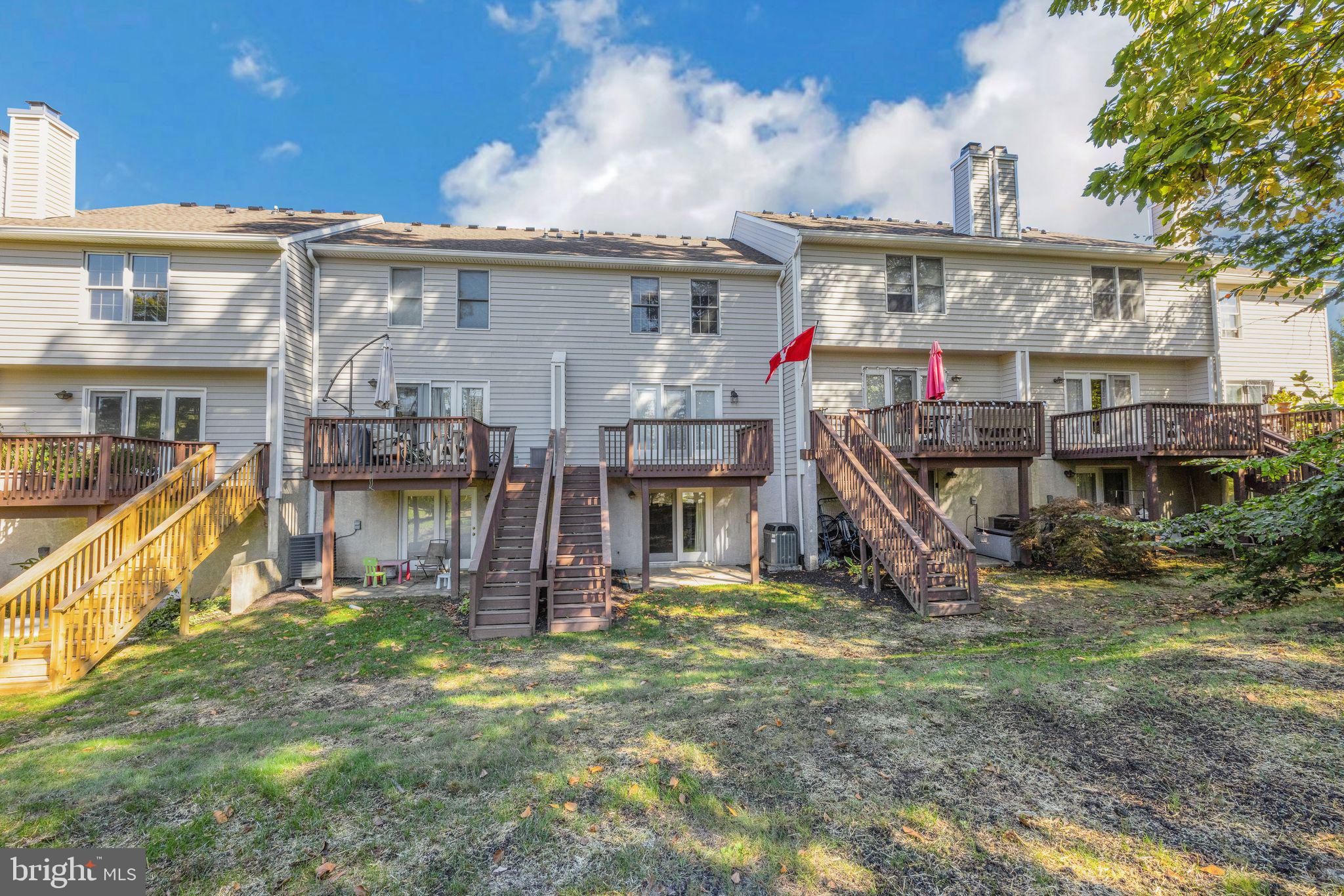 SPRINGHILL FARM - Residential