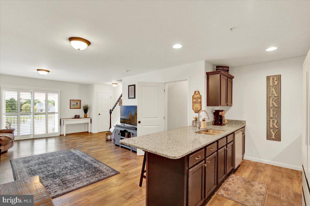 219 LAKESIDE CROSSING
