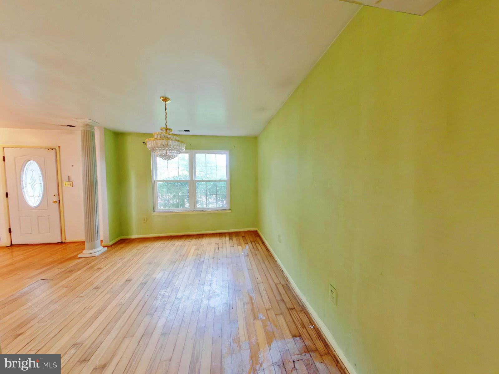 TANTALLON ON THE POTOMAC - Residential