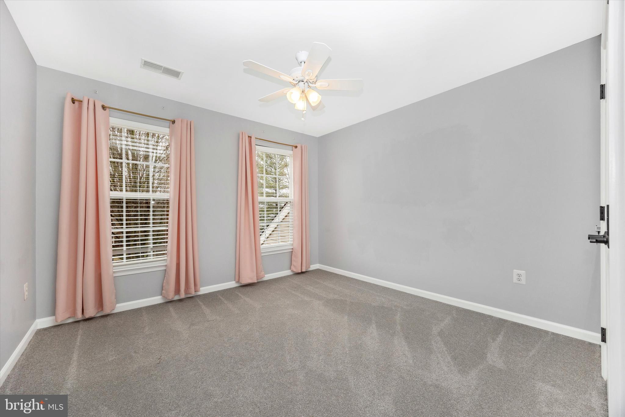 SPRING RIDGE - Residential