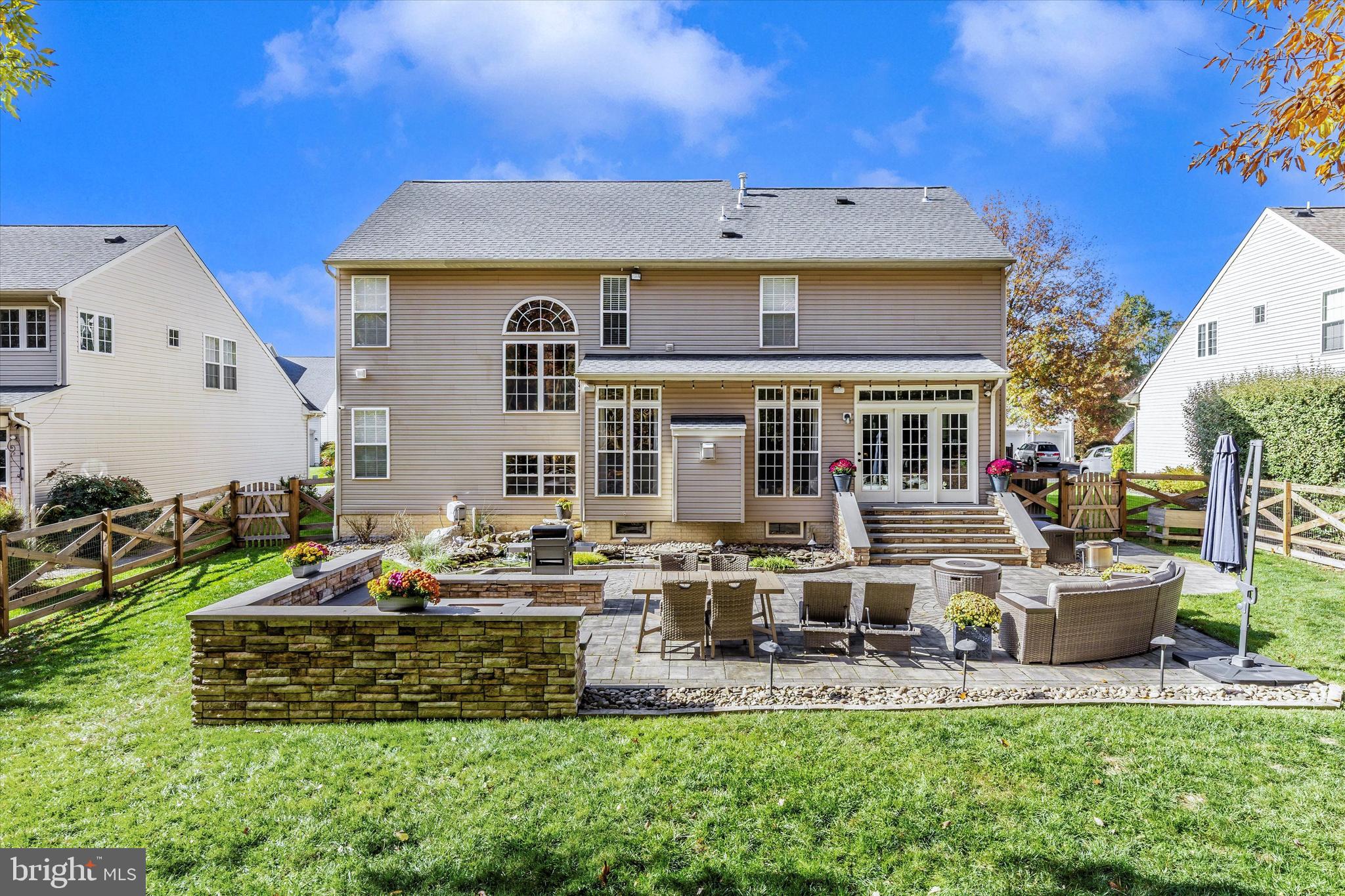 6353 BANNISTER DRIVE