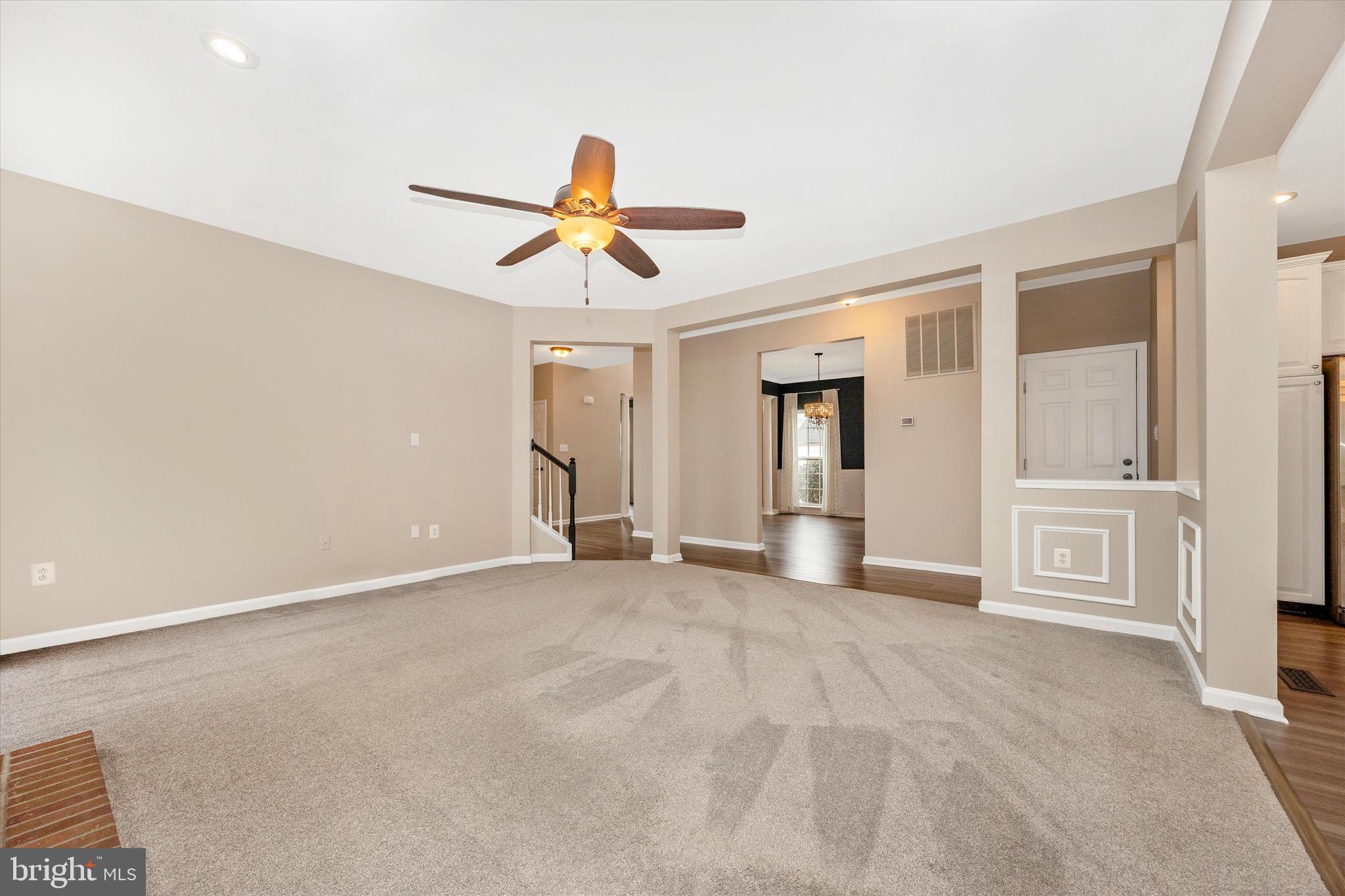 SPRING RIDGE - Residential