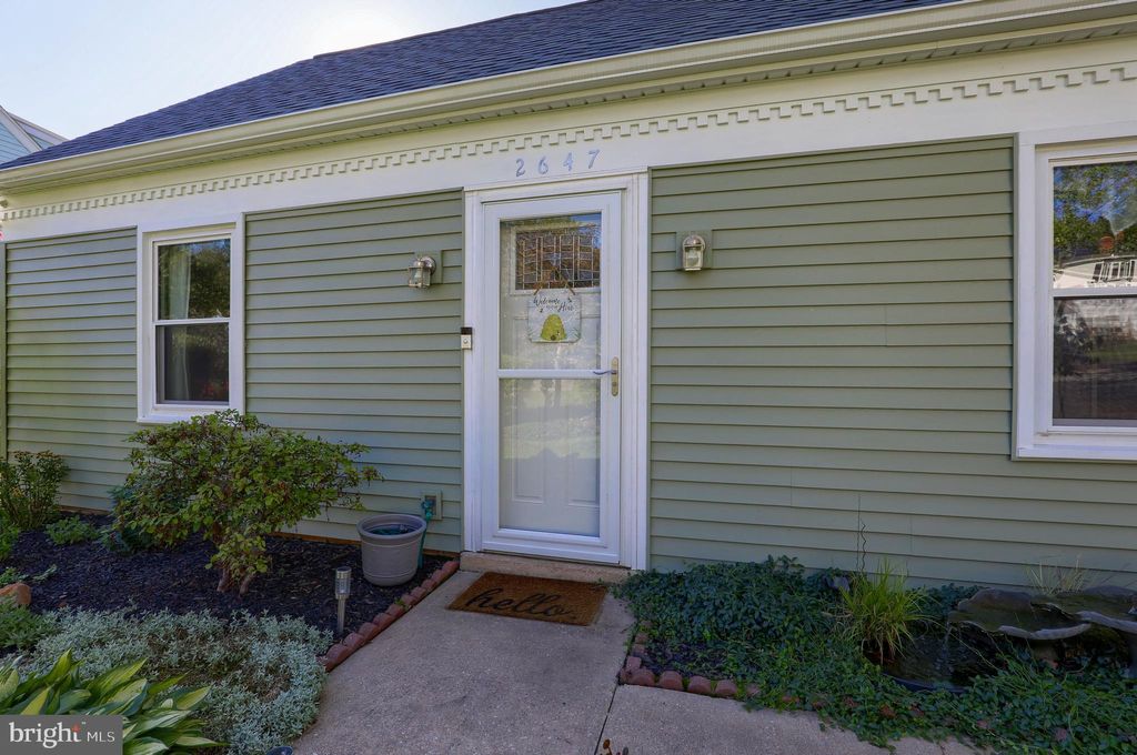 Photo of 2647 HEMLOCK DR, COLUMBIA, PA 17512 (MLS # PALA2040972)