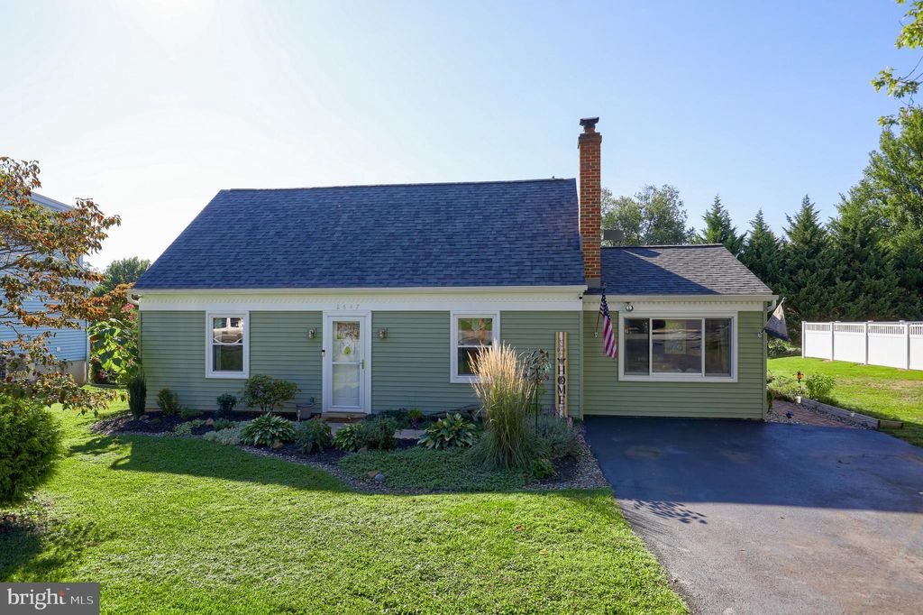 Photo of 2647 HEMLOCK DR, COLUMBIA, PA 17512 (MLS # PALA2040972)