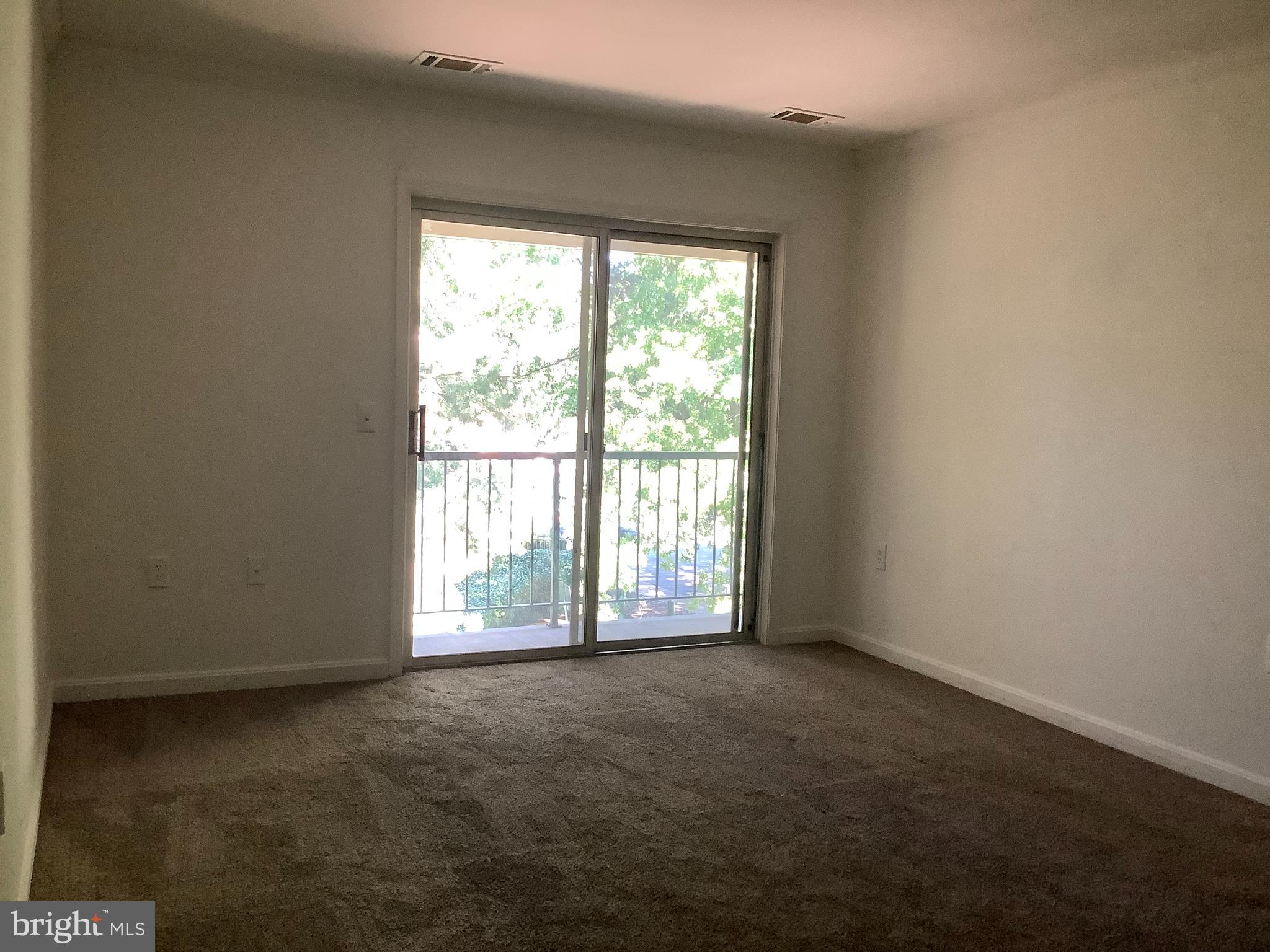 FLOWER HILL - Residential