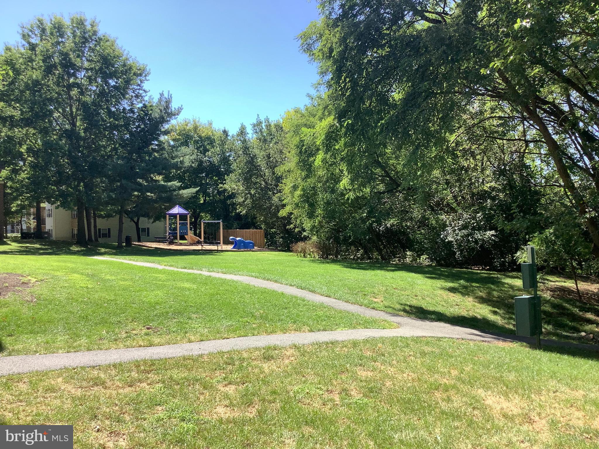 FLOWER HILL - Residential