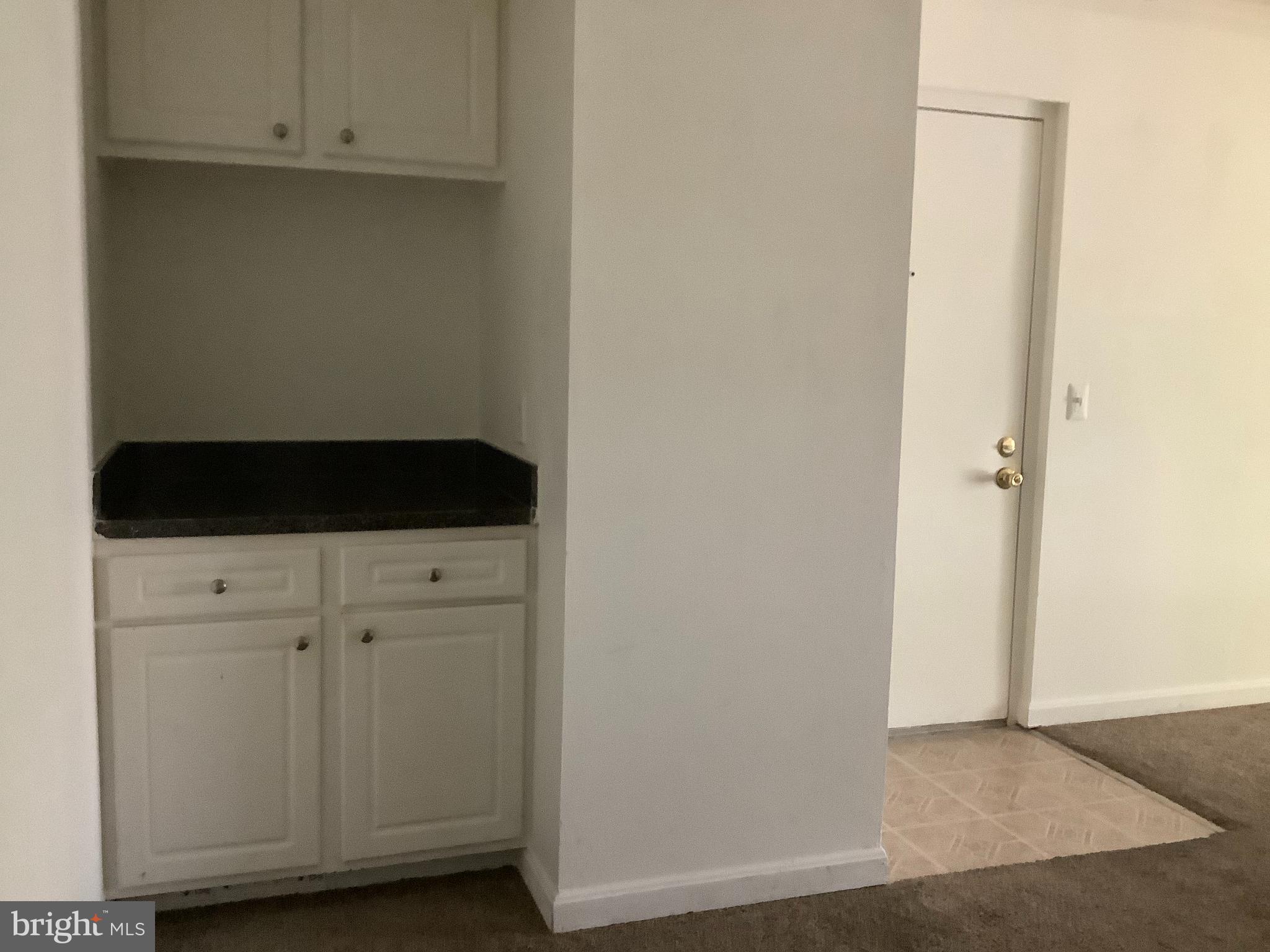 FLOWER HILL - Residential