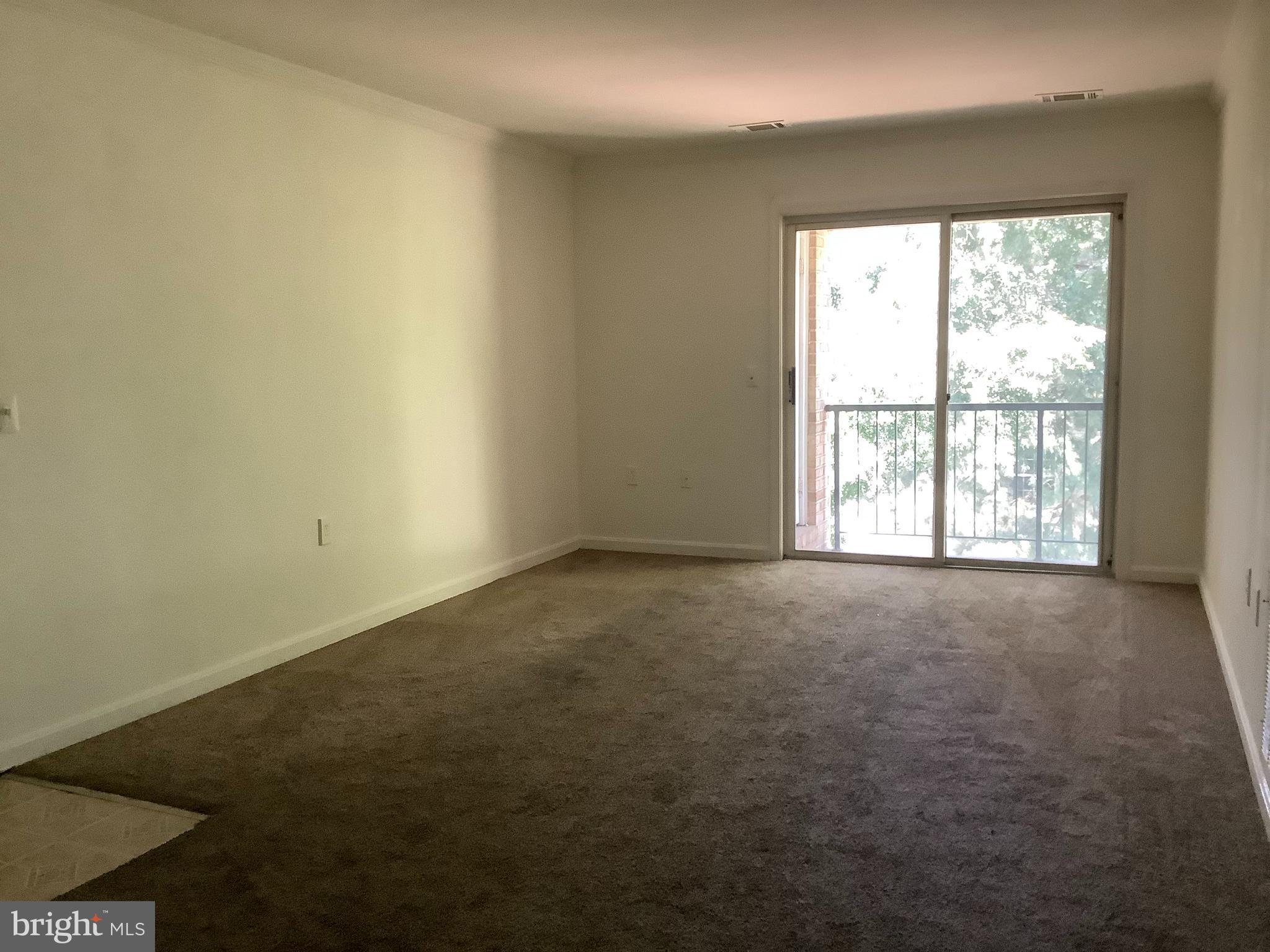 FLOWER HILL - Residential