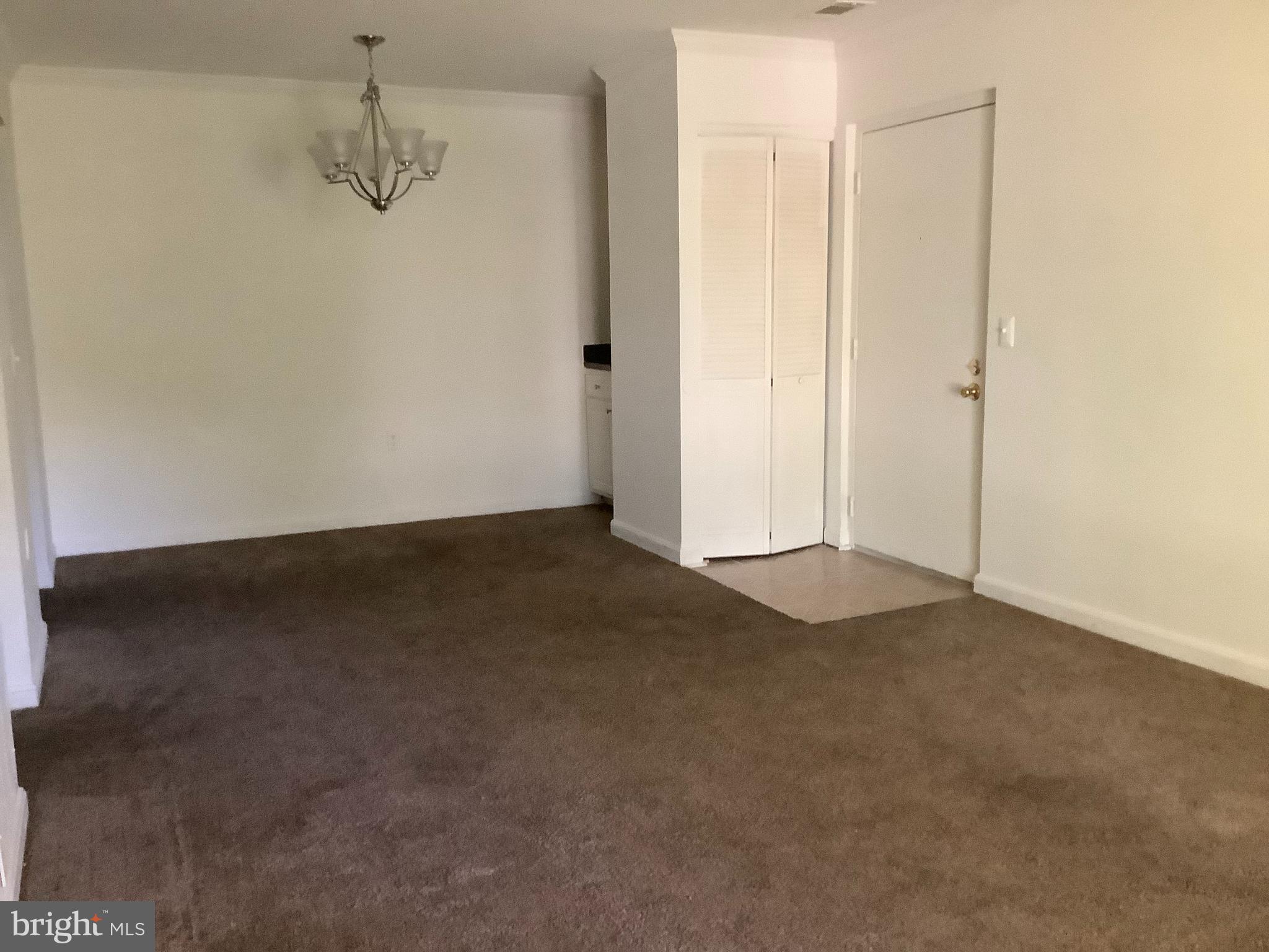 FLOWER HILL - Residential