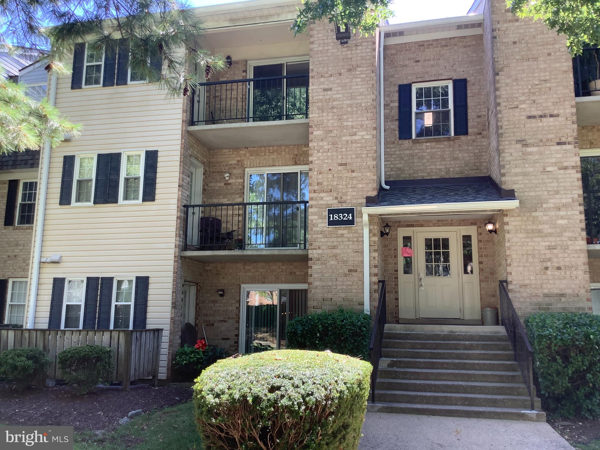 FLOWER HILL - Residential