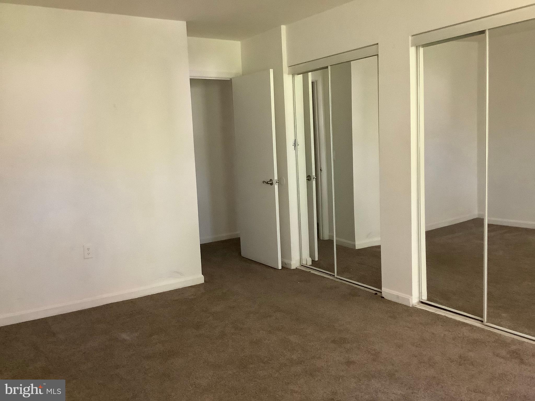 FLOWER HILL - Residential