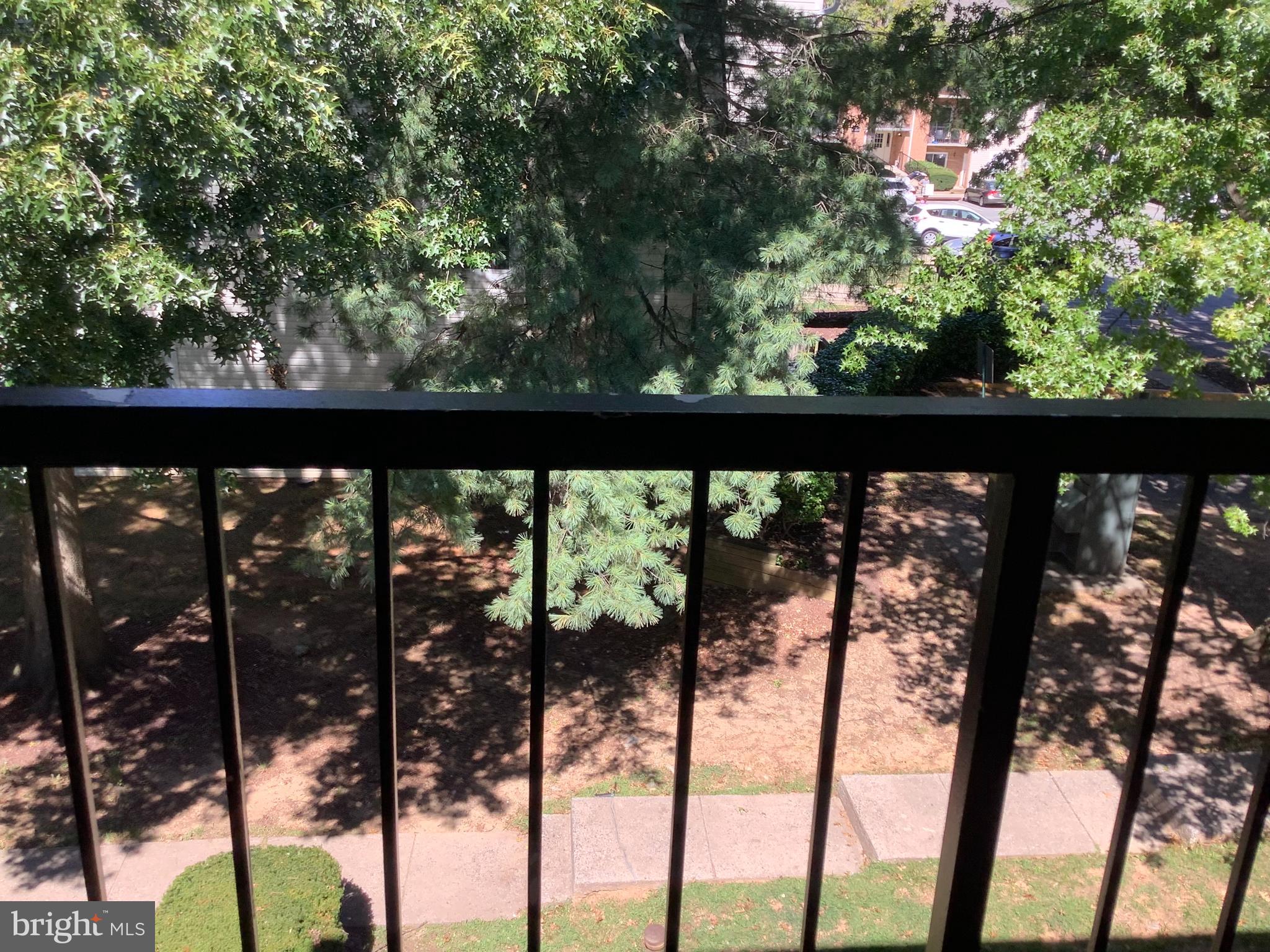 FLOWER HILL - Residential