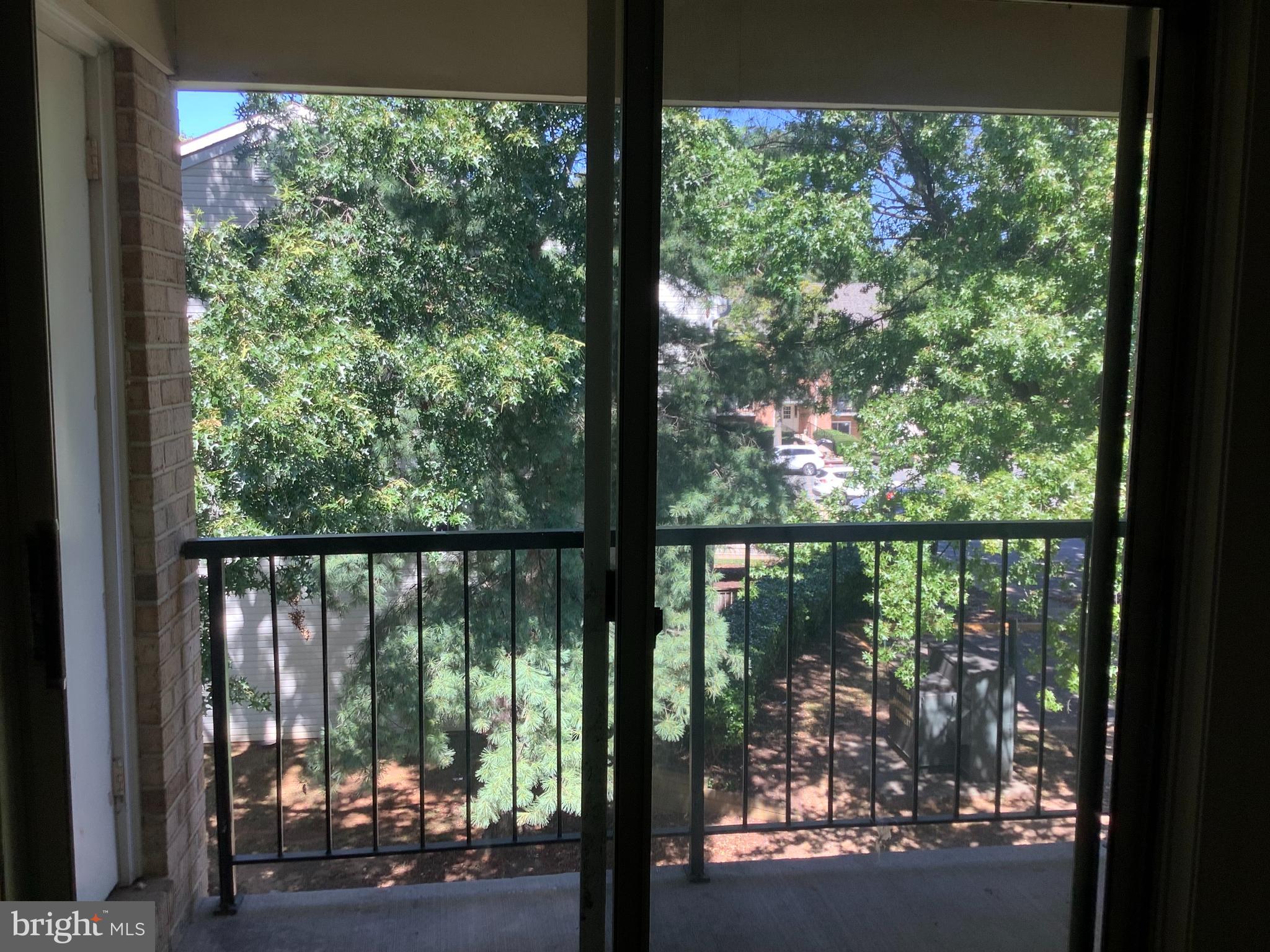 FLOWER HILL - Residential