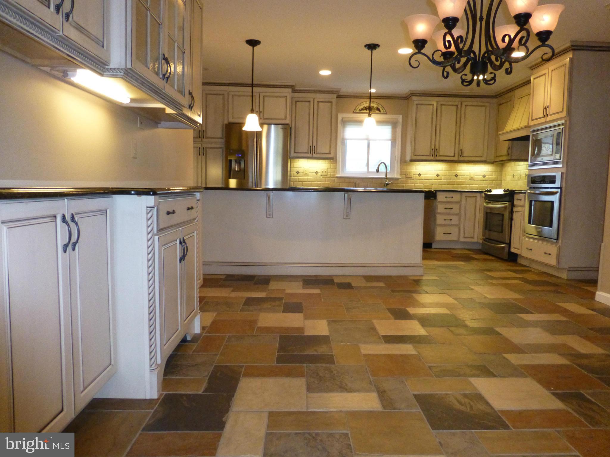 REGENCY ESTATES - Residential Lease