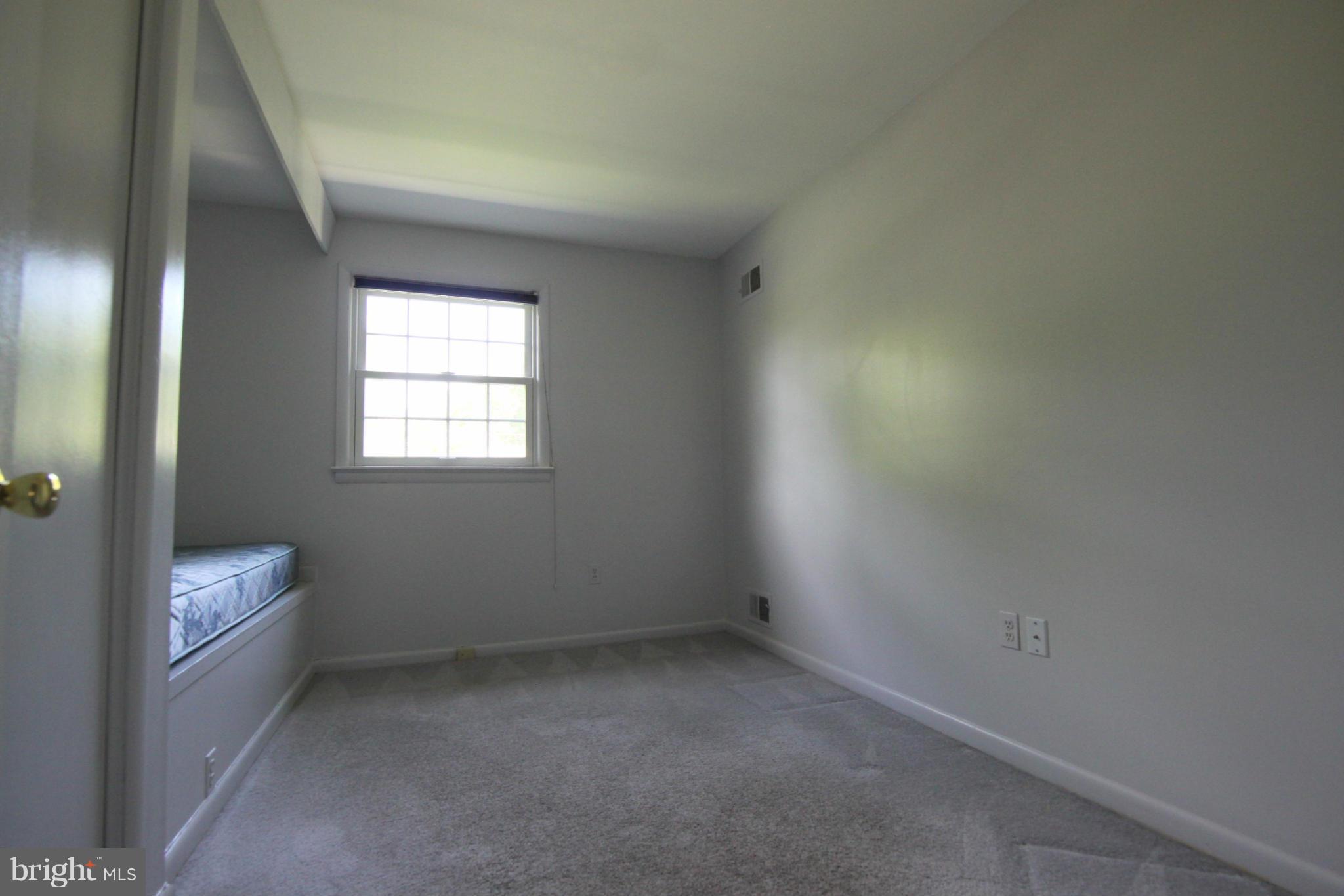 REGENCY ESTATES - Residential Lease