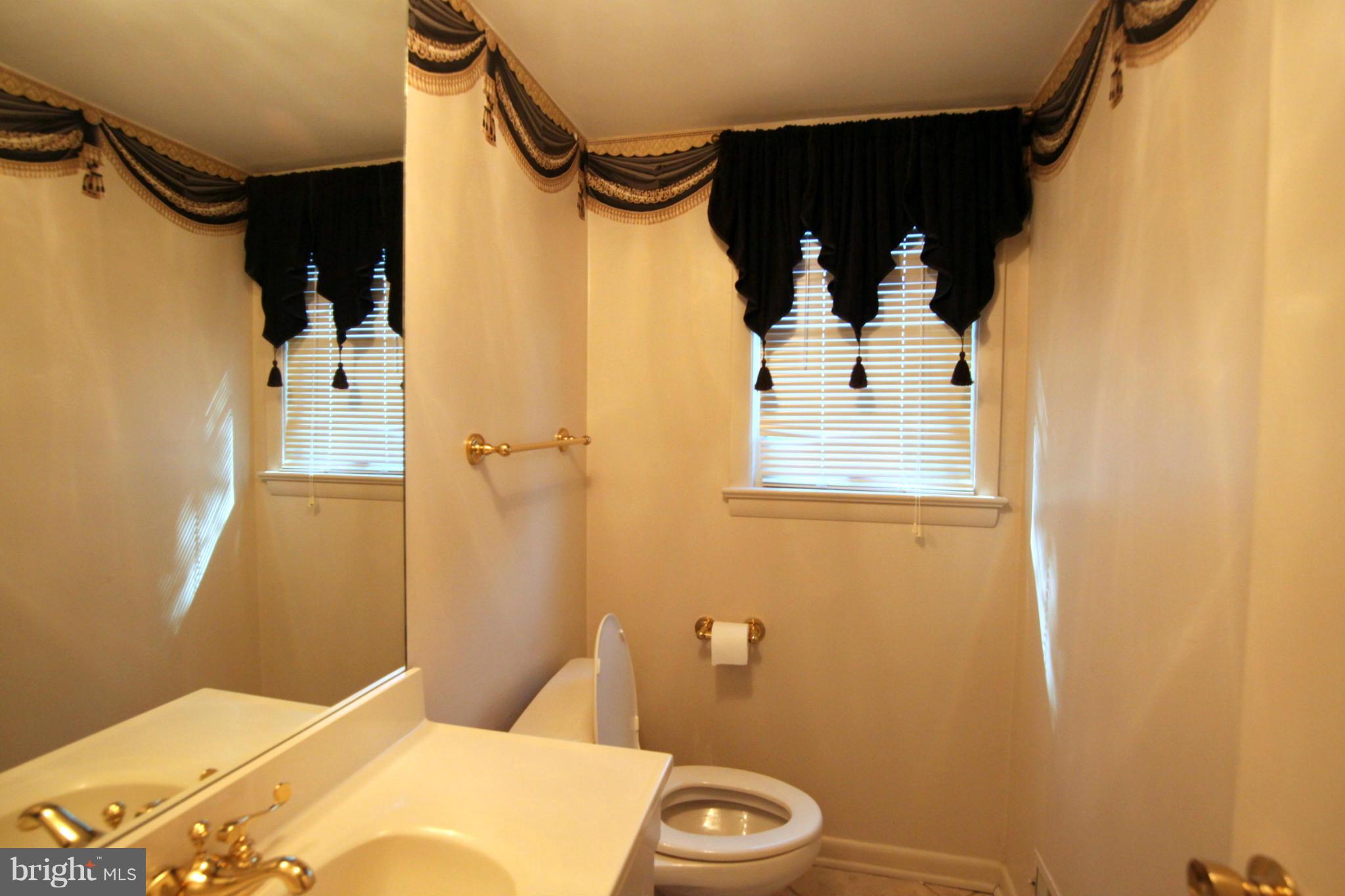 REGENCY ESTATES - Residential Lease