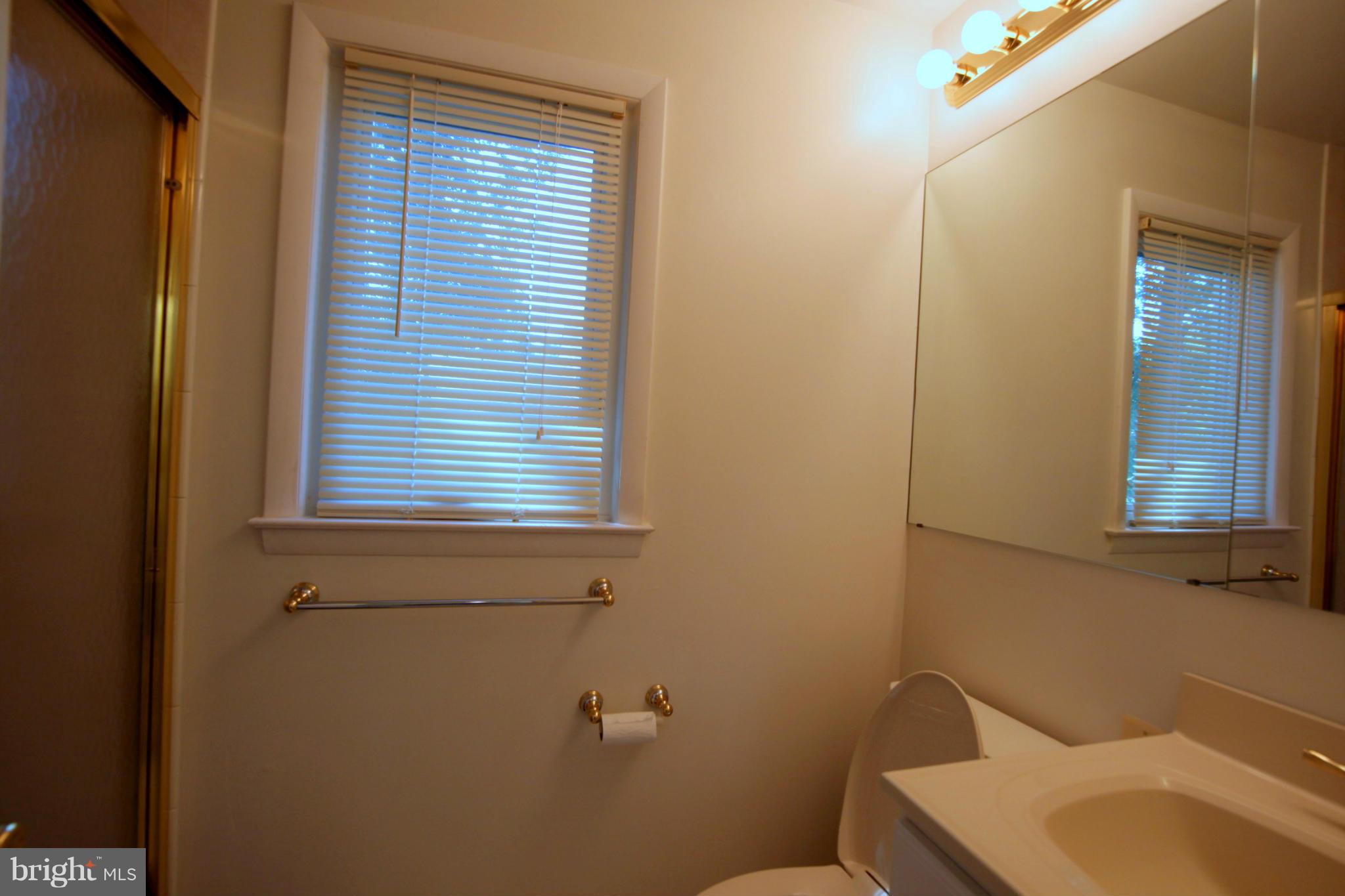 REGENCY ESTATES - Residential Lease